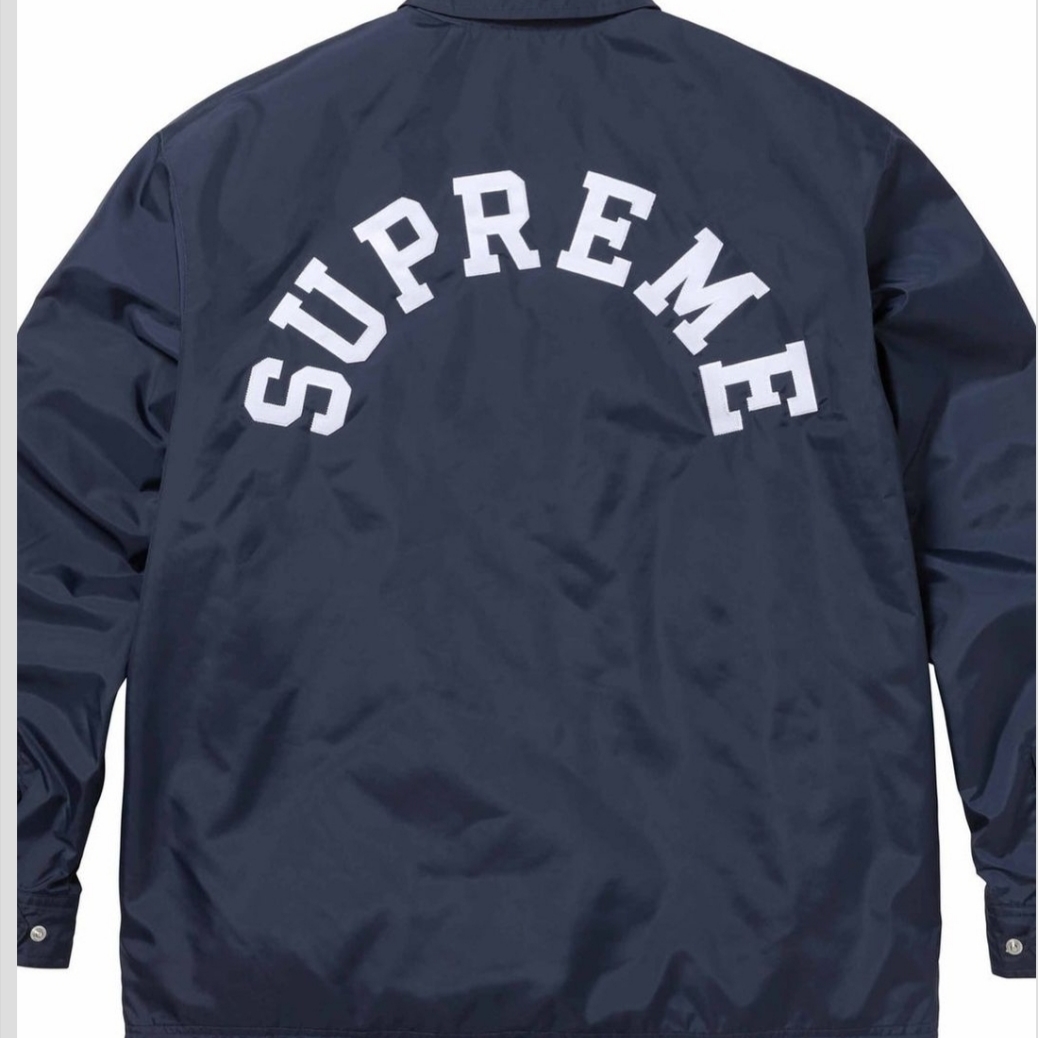 Supreme x Champion Coaches Jacket Navy - 24SS, Supreme x Champion Coaches Jacket Black - 24SS 착용 스타일 - 6