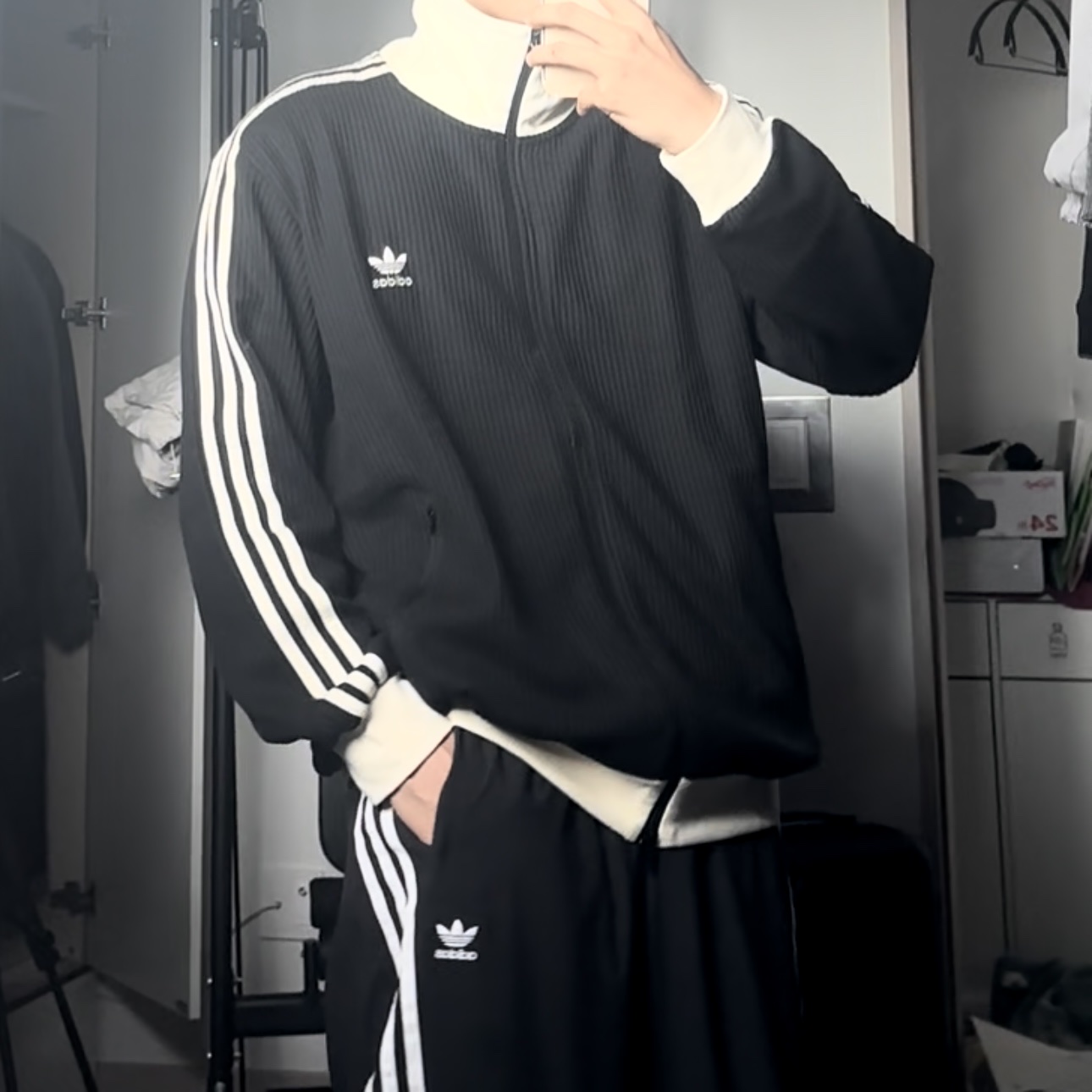 Adidas Waffle Beckenbauer Track Top Black - KR Sizing, (W) Adidas Adilenium Season 2 Oversized Zip Off Track Pants Gender Neutral Black - KR Sizing 착용 스타일 - 1