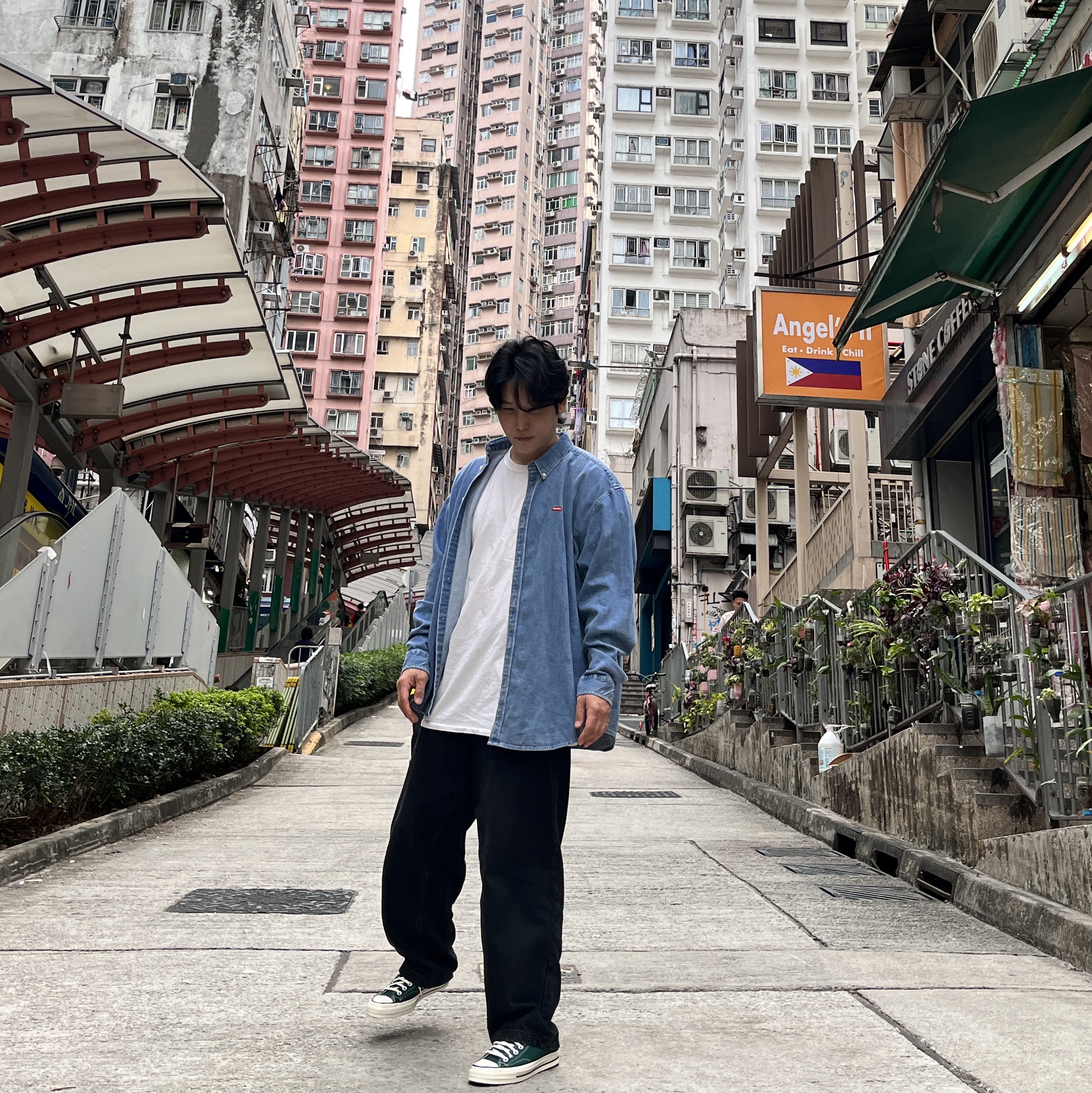 Supreme Small Box Shirt Denim - 23FW 착용 스타일 - 2