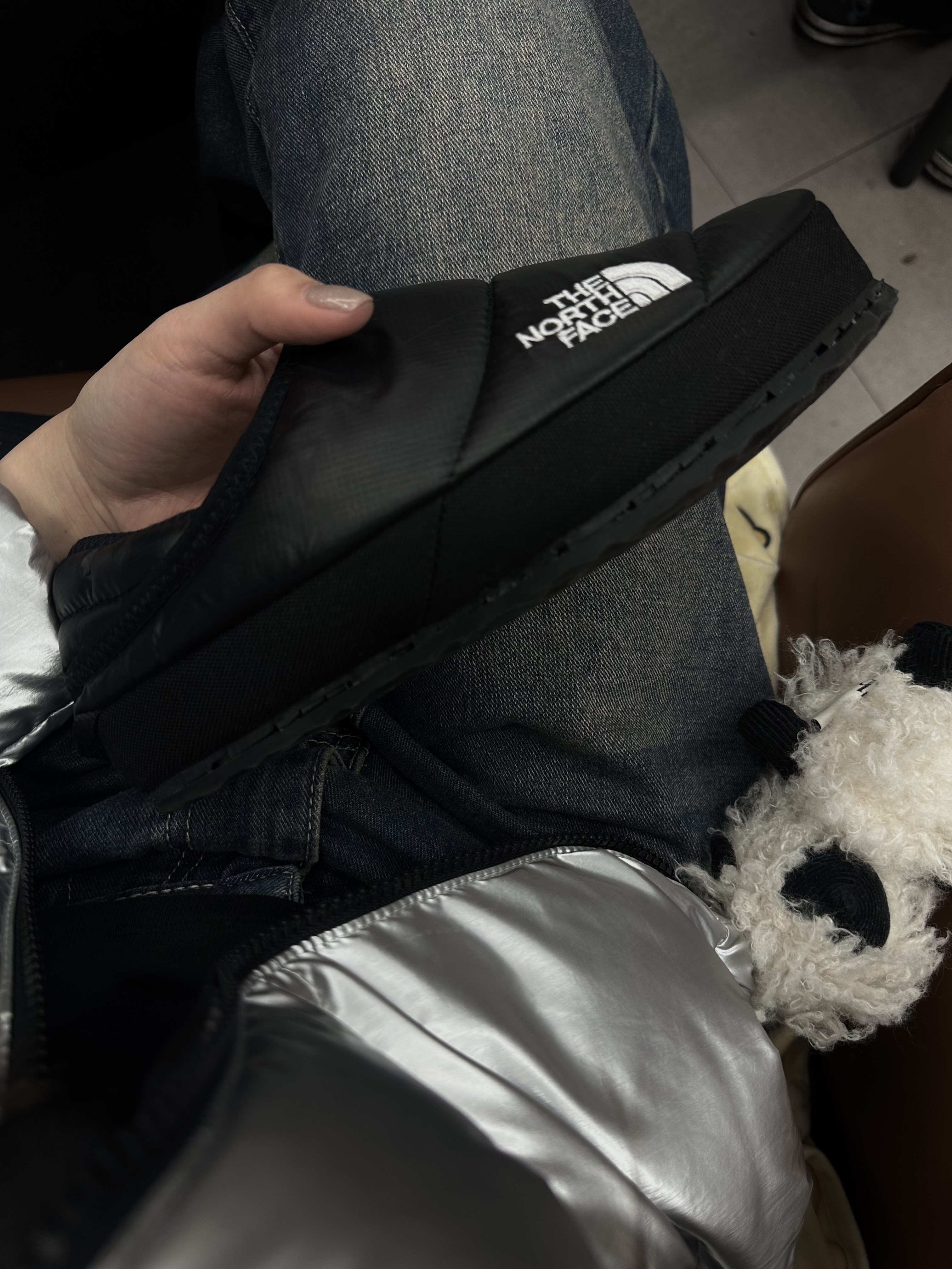 (W) The North Face White Label Novelty Nuptse Down Jacket SE Silver, The North Face Nuptse Mule Black 착용 스타일 - 2