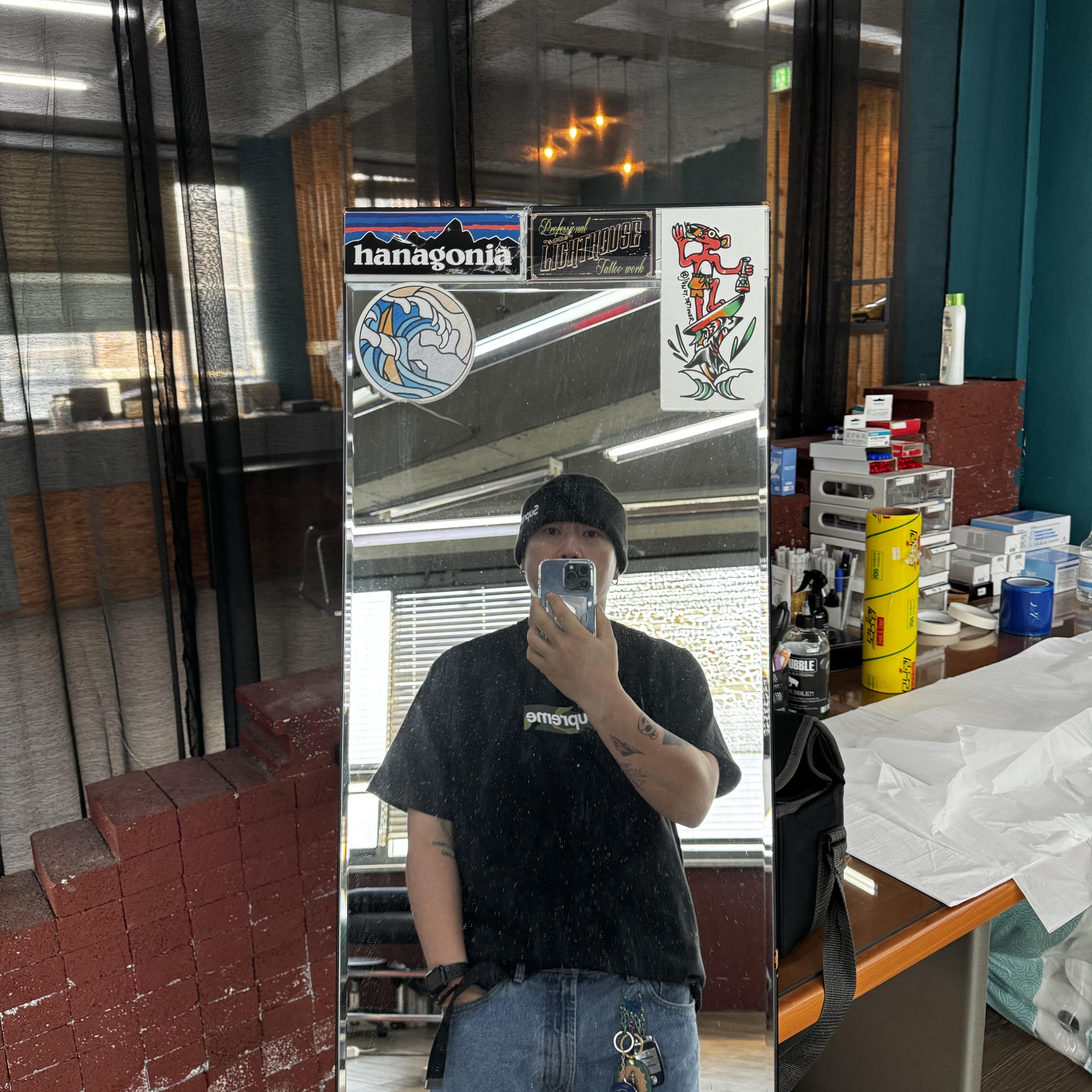 Supreme Box Logo T-Shirt Black - 23FW 착용 스타일