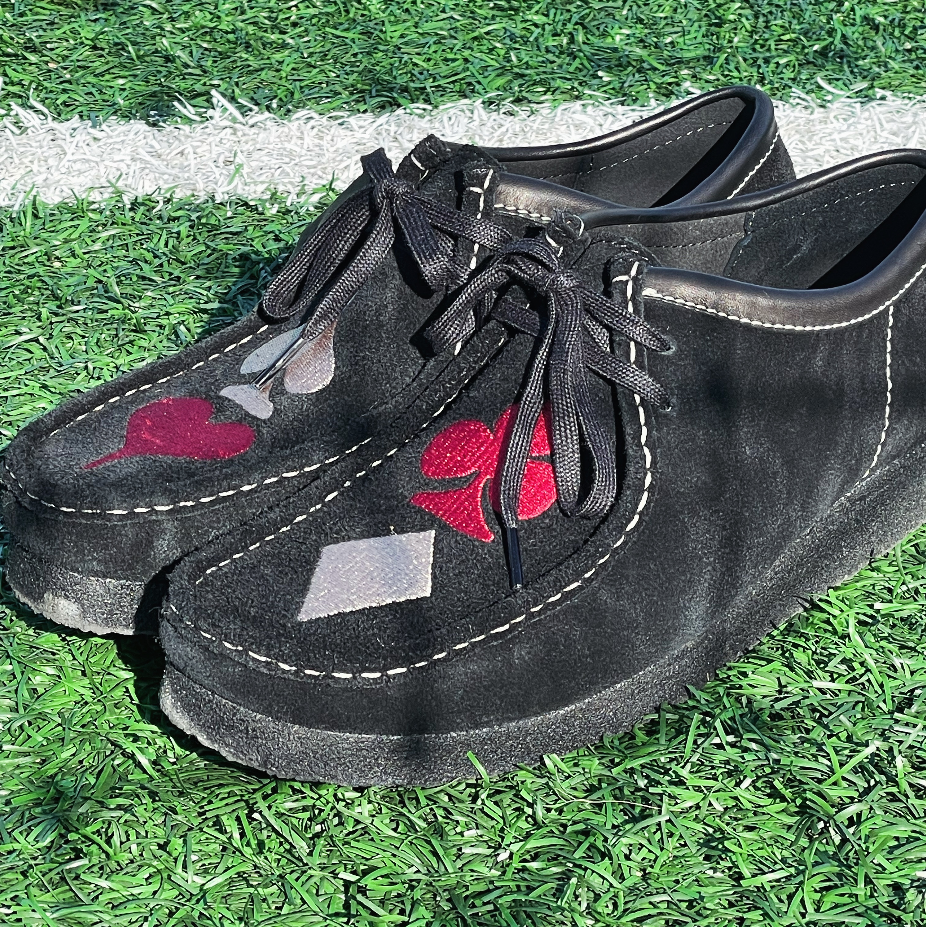 Clarks x Stussy Wallabee Black Suede 착용 스타일