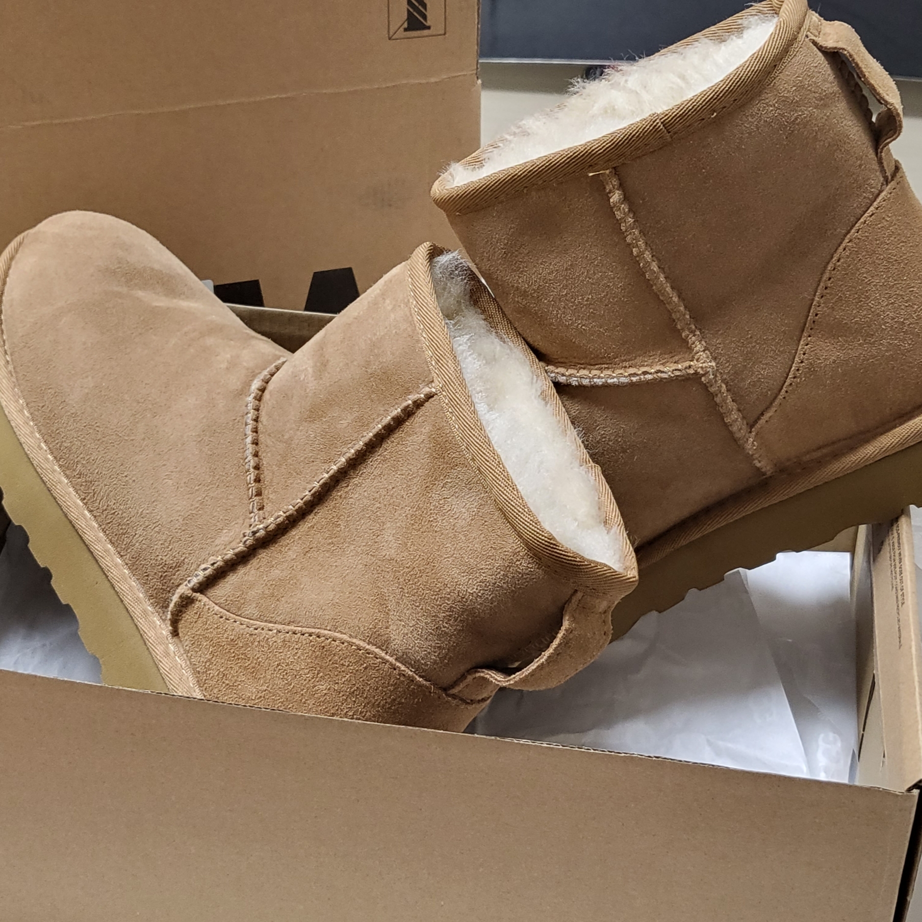 (W) UGG Classic Mini II Boots Chestnut 착용 스타일 - 4