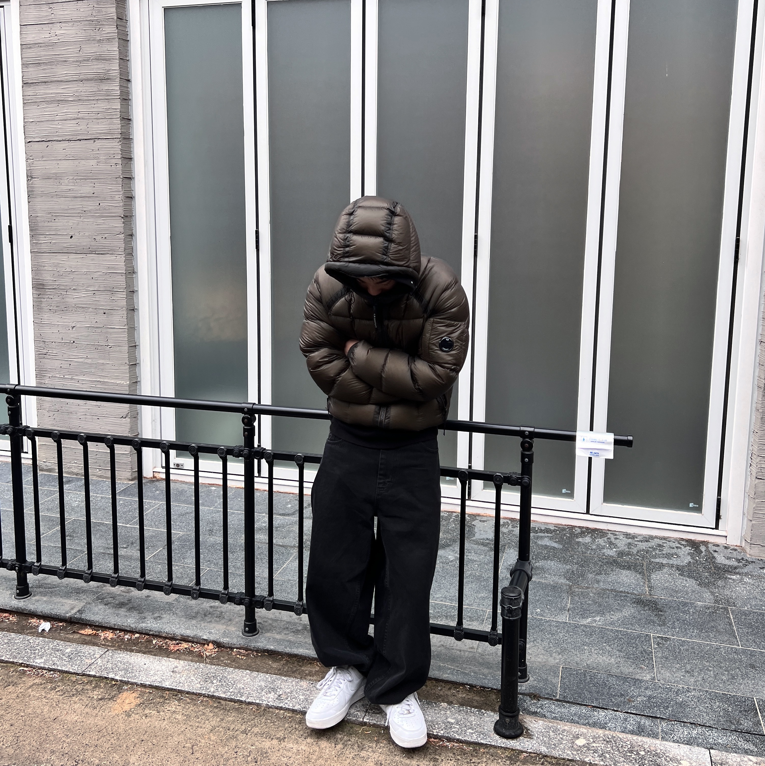 C.P. Company DD Shell Hooded Down Jacket Black - 22FW, C.P. Company D.D Shell Hooded Quilted Down Jacket Olive Night - 23FW 착용 스타일
