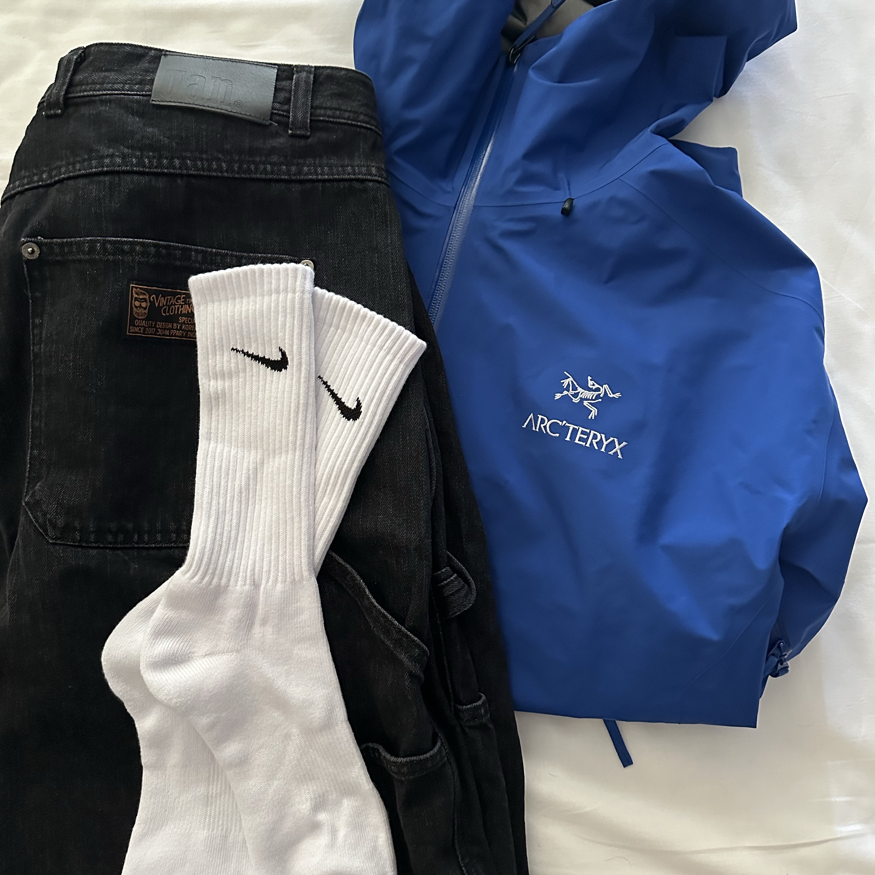 Arc'teryx Beta LT Jacket Vitality 착용 스타일