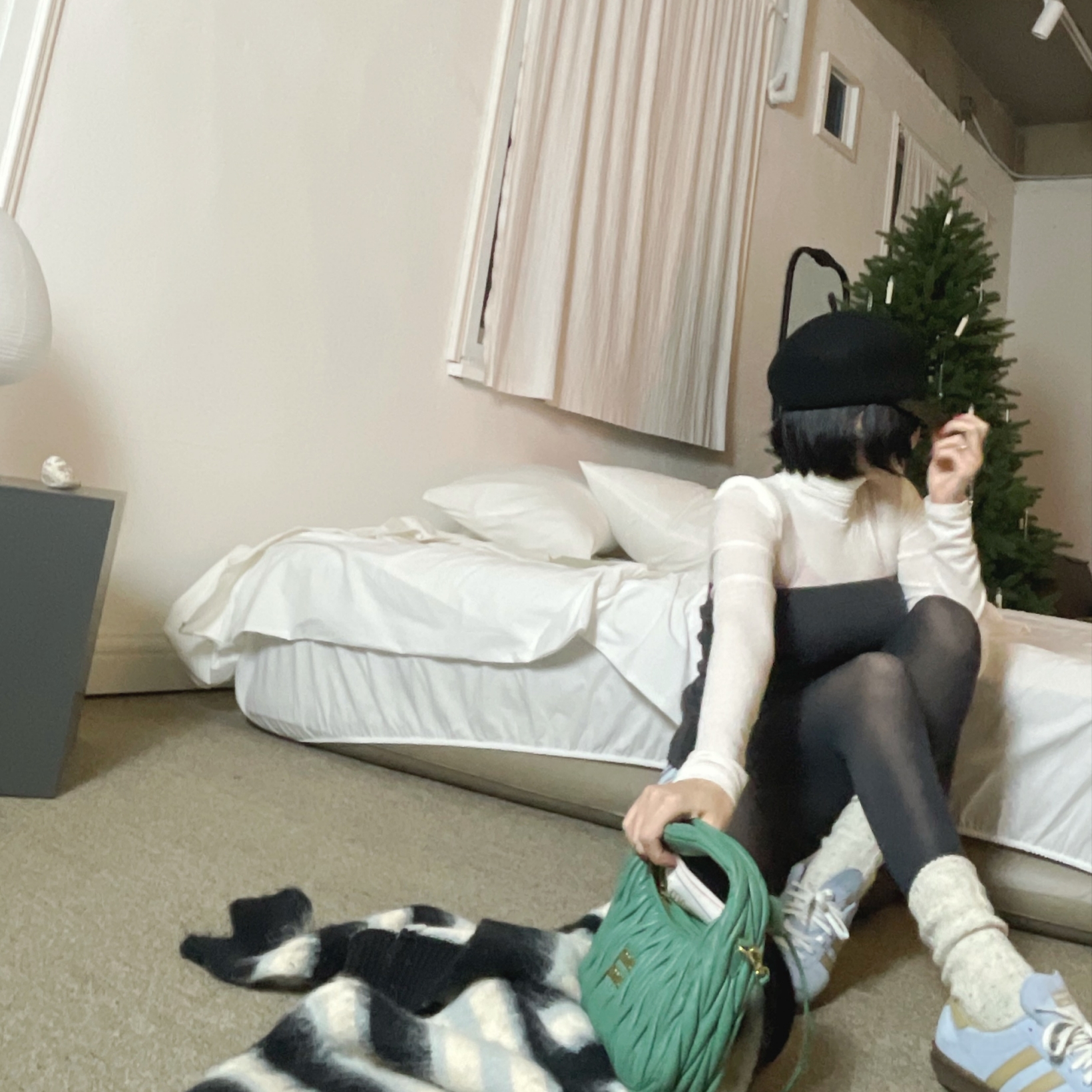 Miu Miu Wander Matelasse Nappa Leather Mini Hobo Bag Sage Green, Adidas State Series Illinois Ambient Sky 착용 스타일 - 3