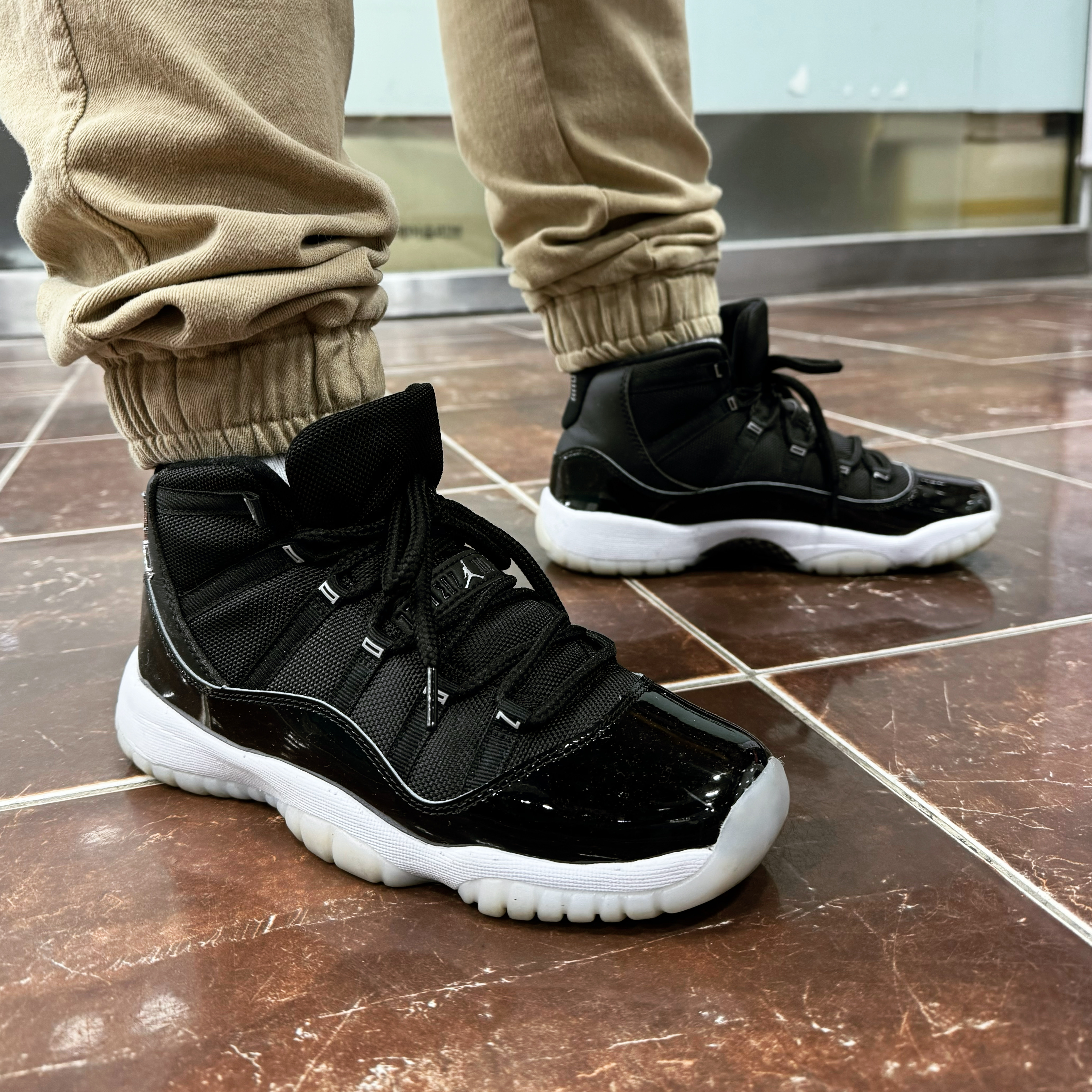 (GS) Jordan 11 Retro Jubilee 착용 스타일