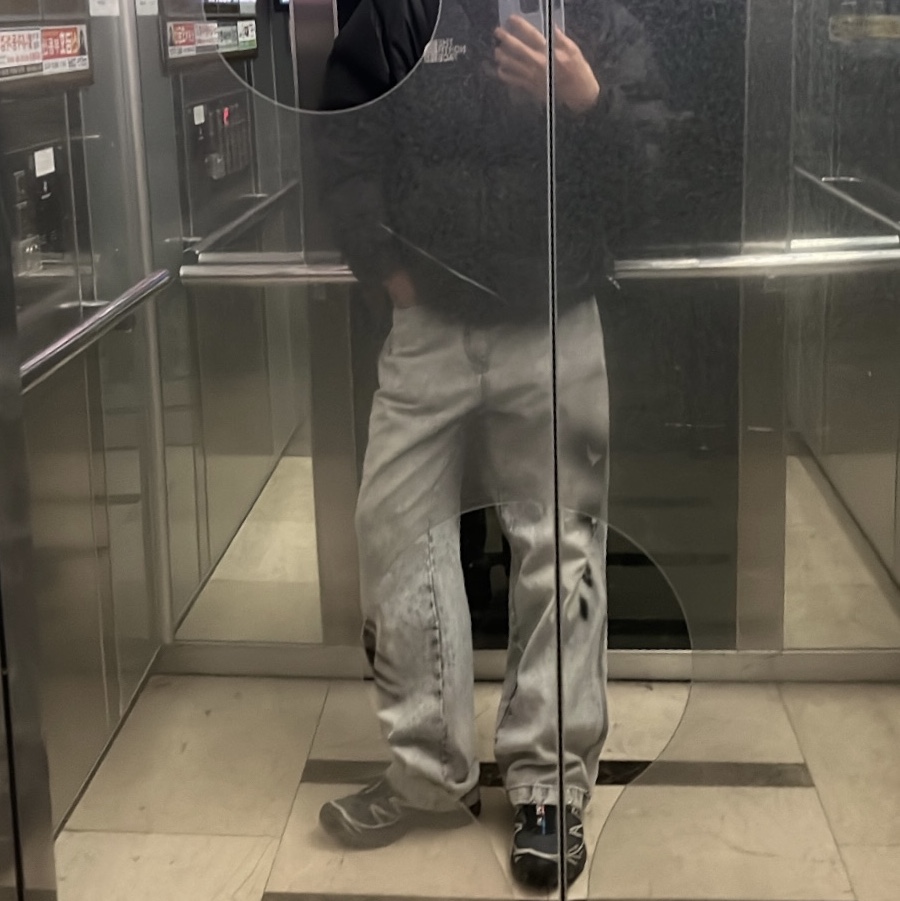 Ader Error Fendig Jeans Grey, Salomon XT-6 Gore-Tex Black Ebony 착용 스타일