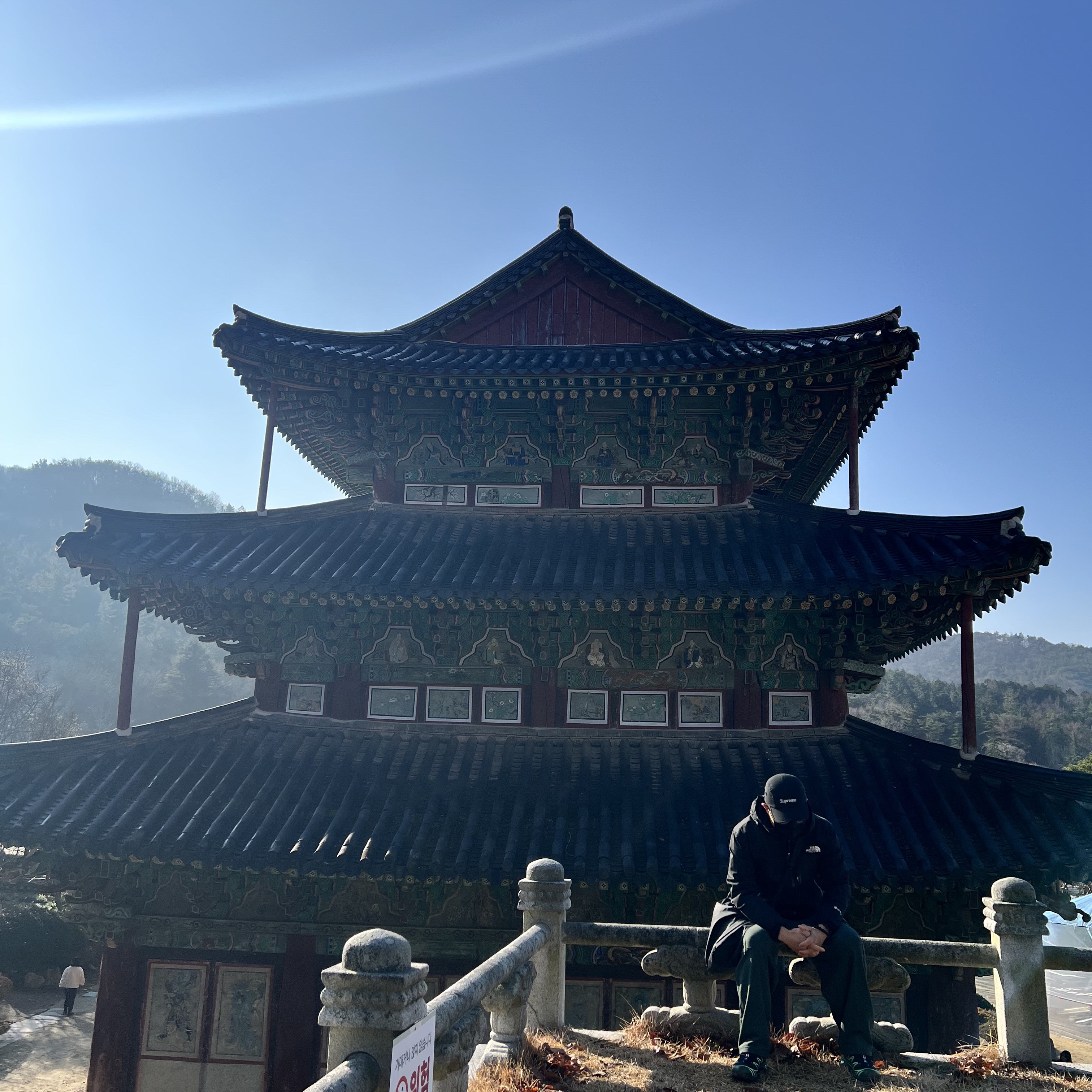 인⭐  @ reality__supreme님의 스타일