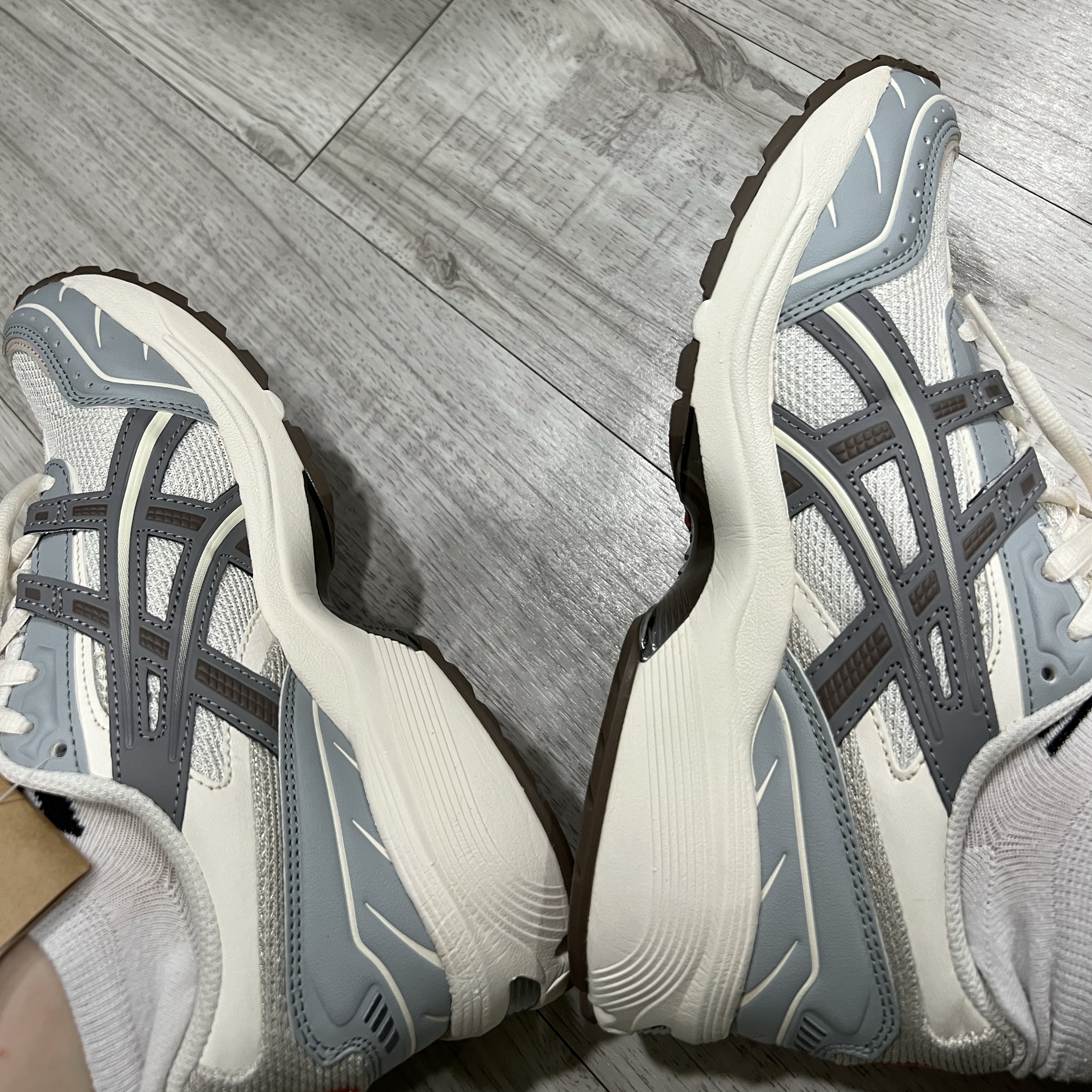 Asics Gel-1090 Blue Grey 착용 스타일 - 3