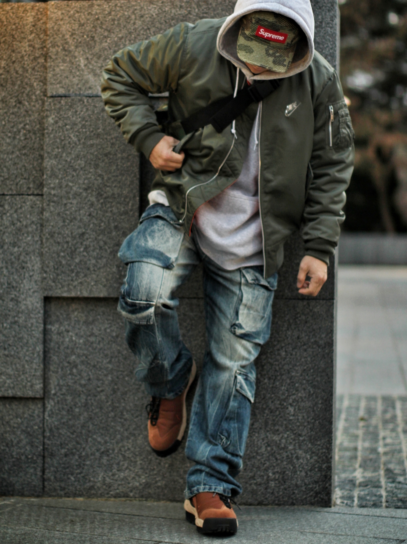Supreme Camo Grid Velvet Camp Cap Woodland Camo - 22FW, Nike NSW Punk Bomber Jacket - Asia 착용 스타일 - 1