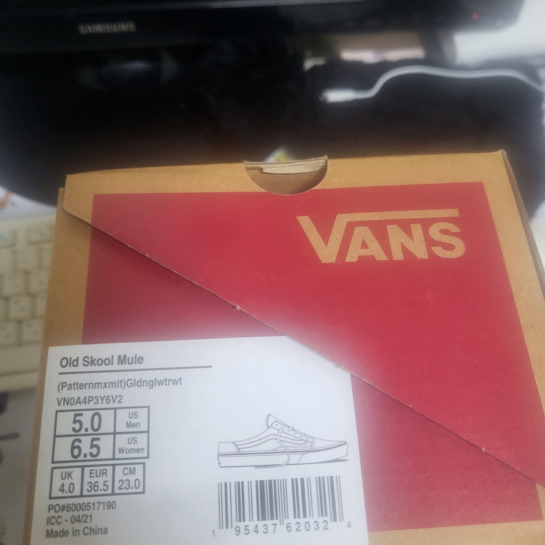 Vans Old Skool Mule Pattern Mix 착용 스타일 - 2