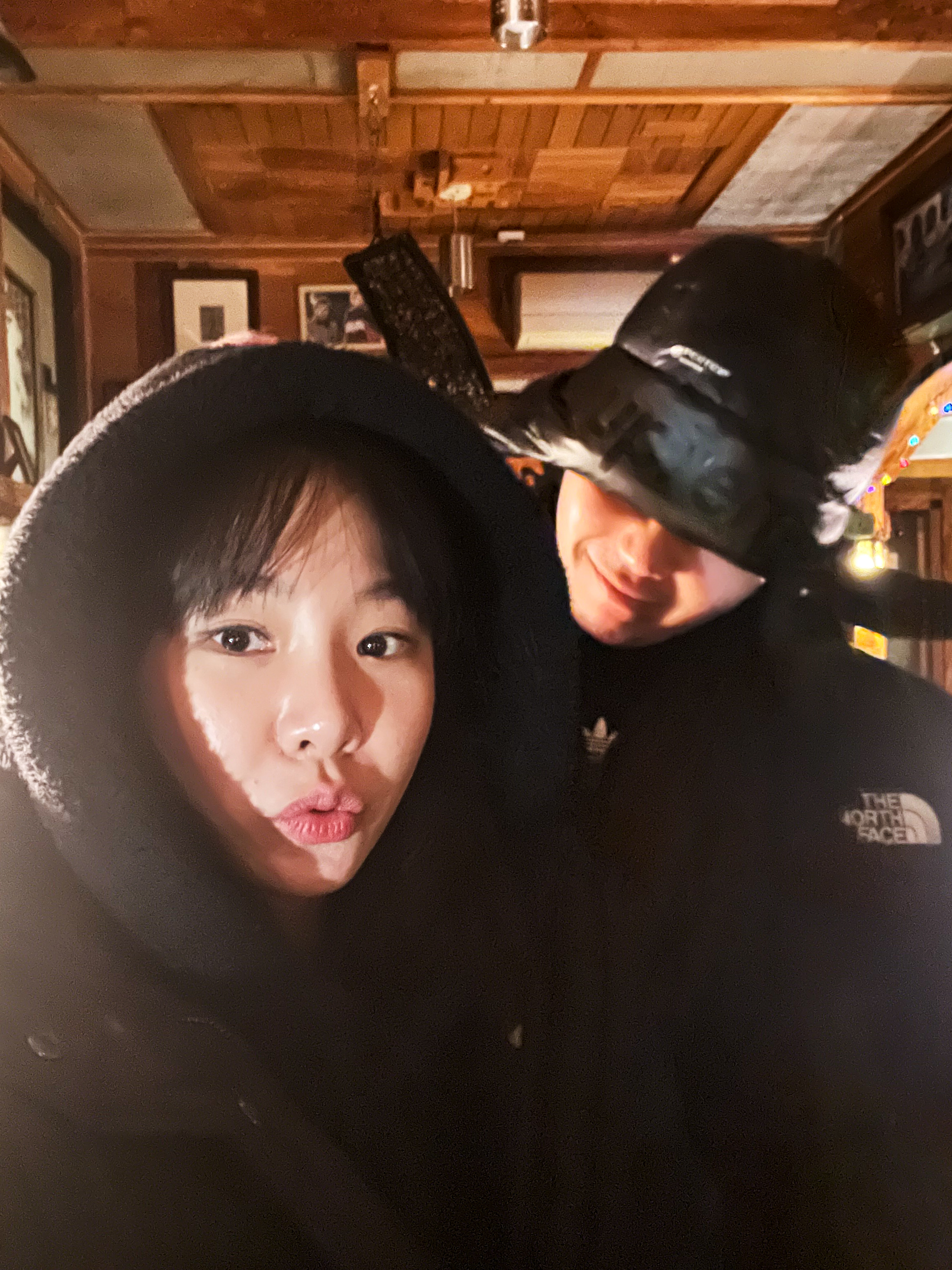 Supreme Featherweight Down Trooper Black - 23FW, Subu x END. Winter Knit Green 착용 스타일 - 3