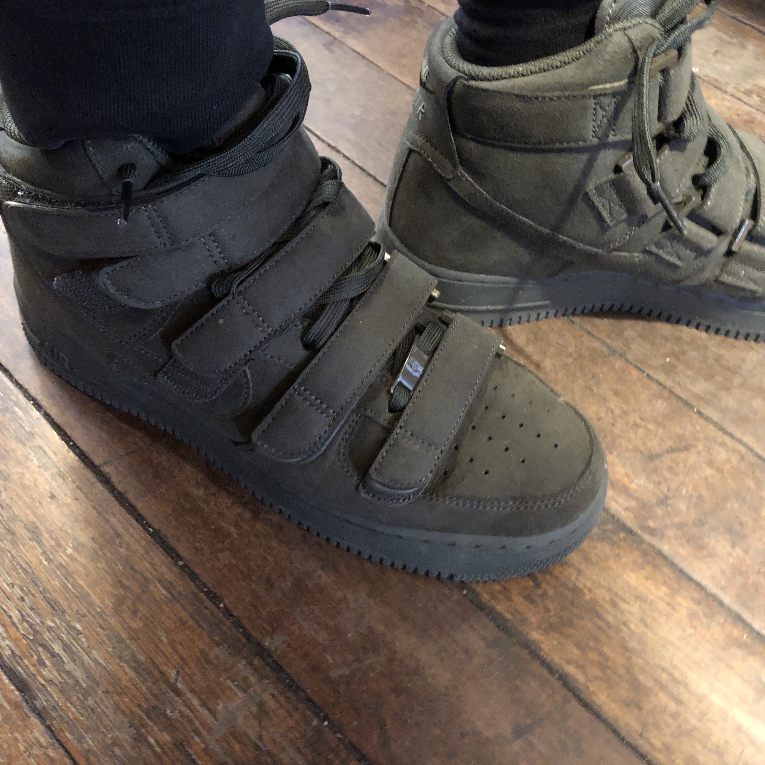 Nike x Billie Eilish Air Force 1 High '07 SP Sequoia 착용 스타일
