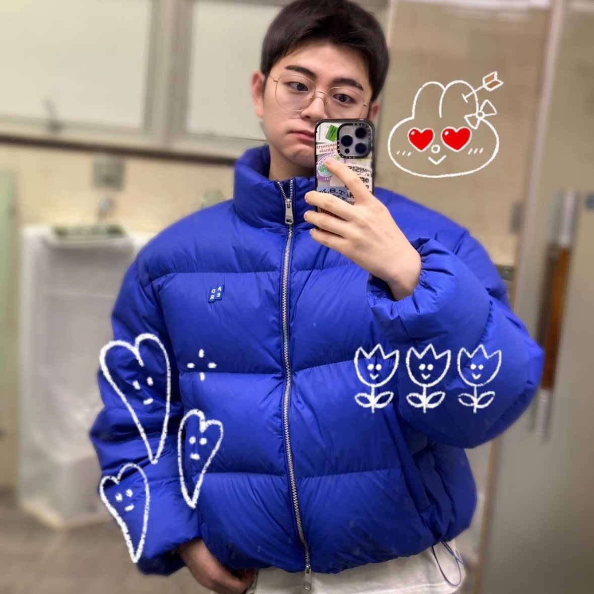 Ader Error Sig; TRS Tag Puffer Jacket 01 Z-Blue, Zara x Ader Error Patchwork Jeans Blue 착용 스타일 - 2