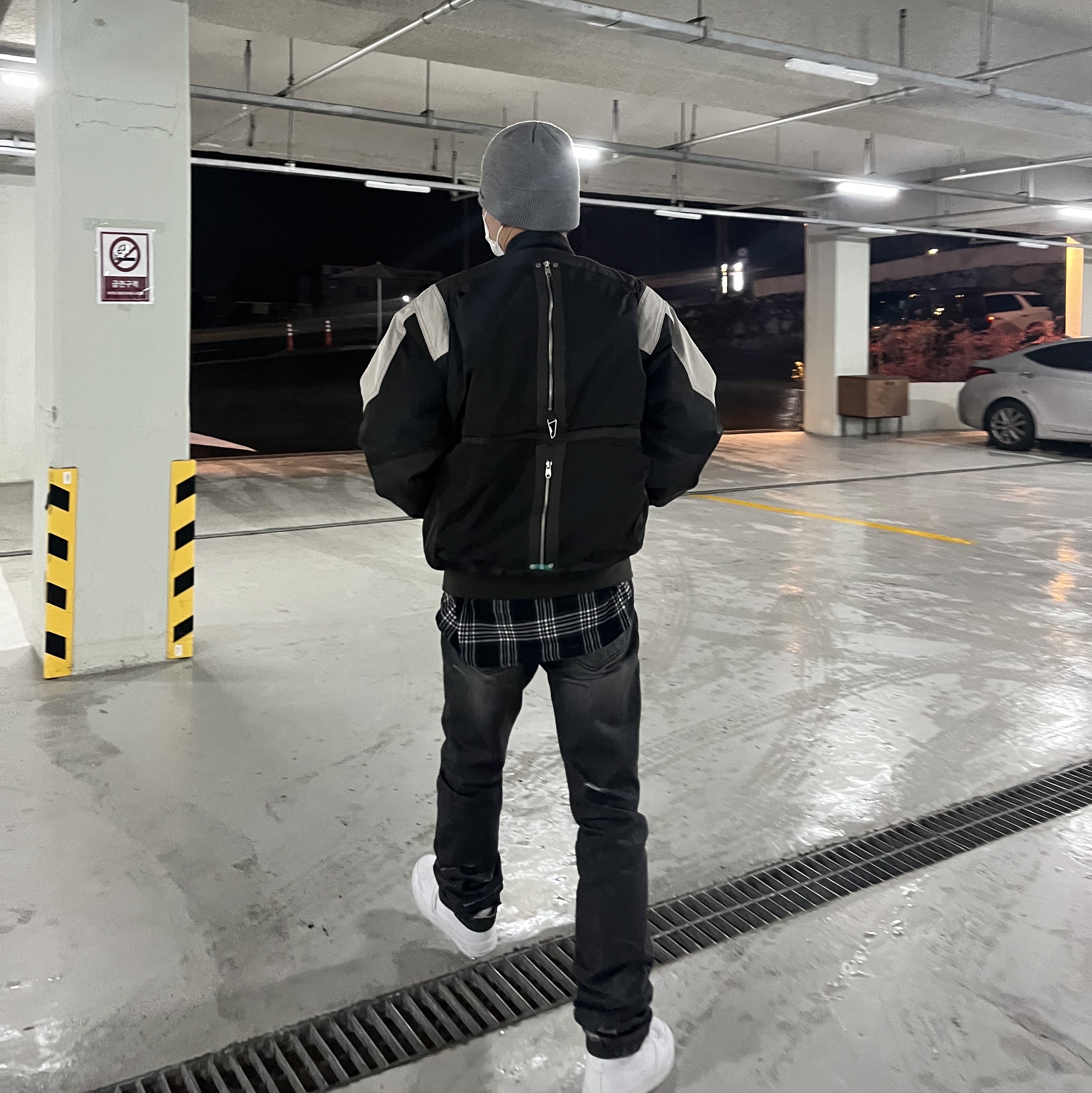 Undermycar Wani Kame Multi Block Pocket Turtle Bomber Driftwood - 22FW 착용 스타일