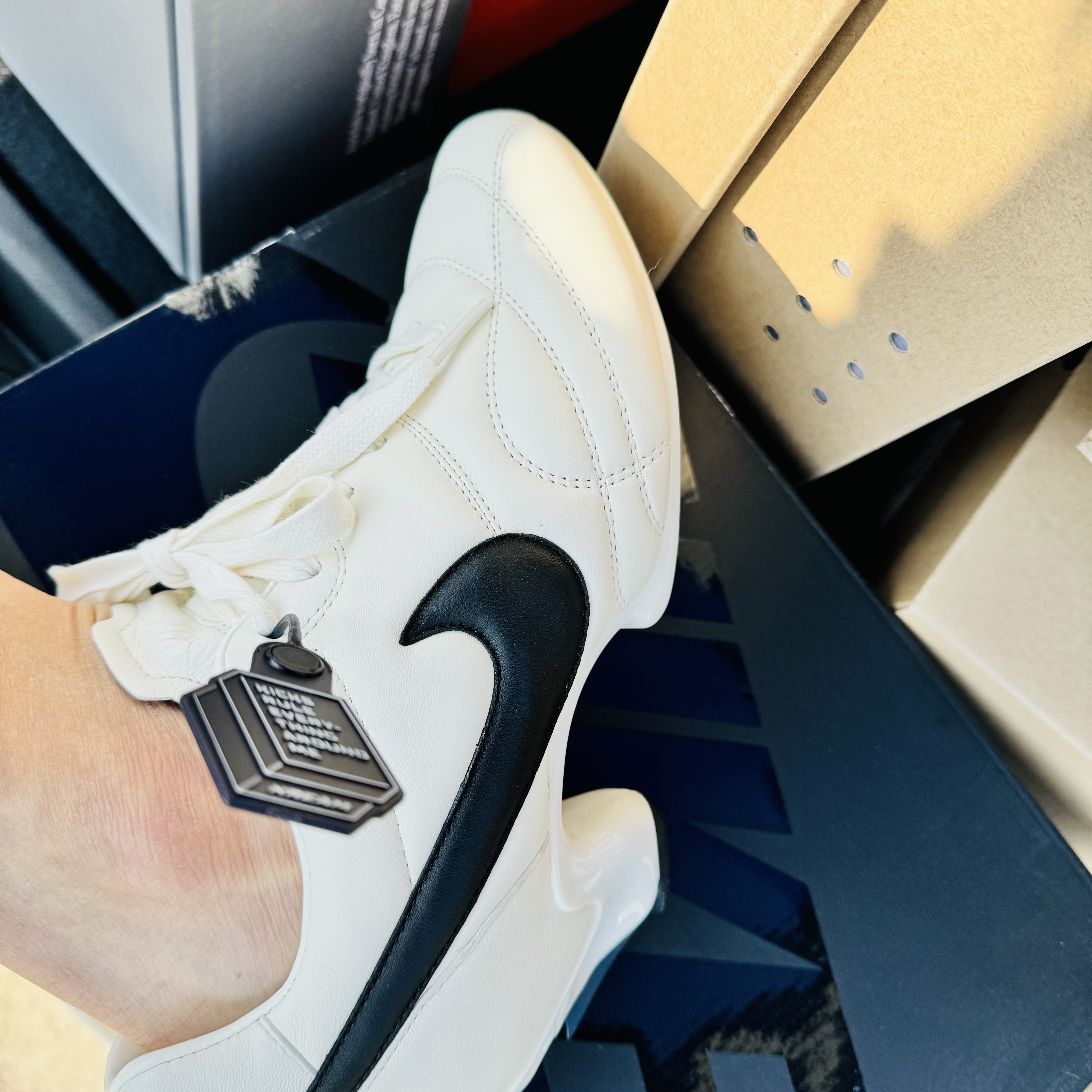 (W) Nike x Comme des Garcons HO21 Premier Sail 착용 스타일 - 2