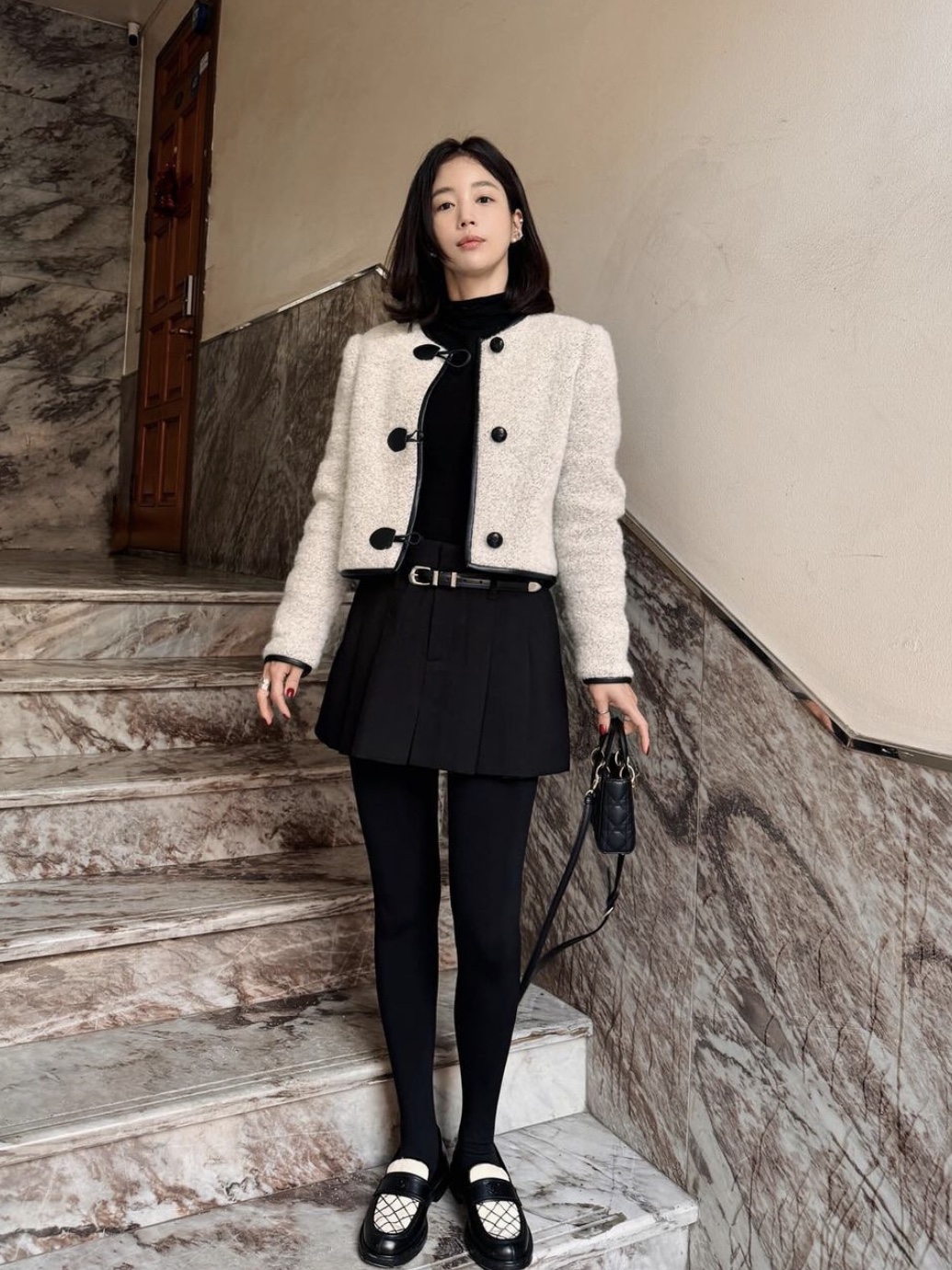 Dior Small Lady Bag My ABCDior Cannage Lambskin Black 착용 스타일 - 1
