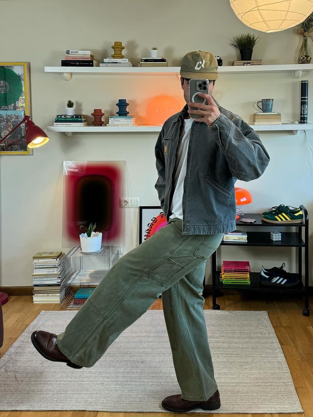 Carhartt WIP Organic Cotton Dearborn Canvas OG Detroit Jacket Deep Hamilton Brown Aged Canvas - Winter, Carhartt WIP Dearborn Canvas OG Chore Coat Smoke Green Aged Canvas - Winter 착용 스타일 - 6