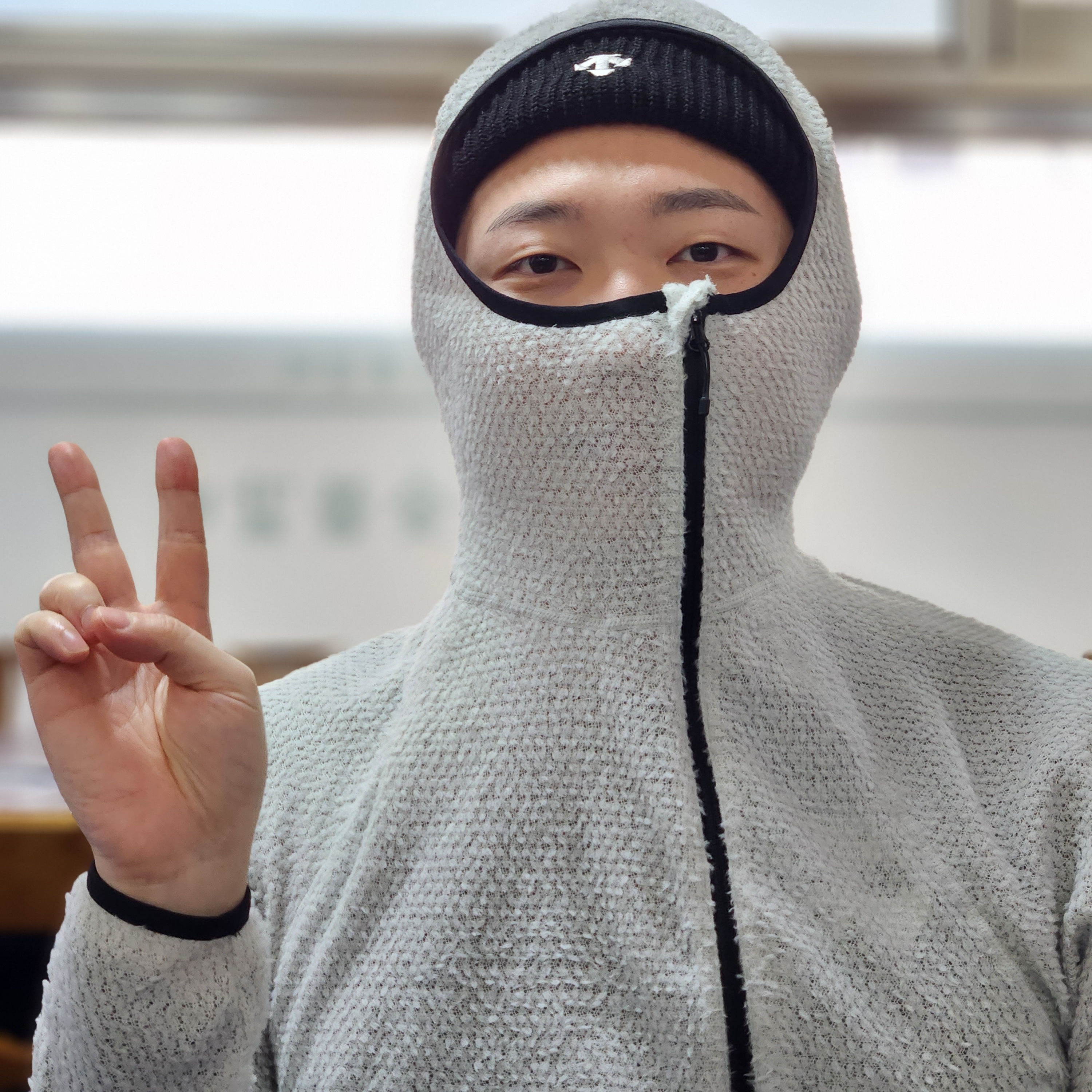 Arc'teryx Atom LT Hoody Fluidity, Supreme Backpack Blue - 23FW 착용 스타일 - 4