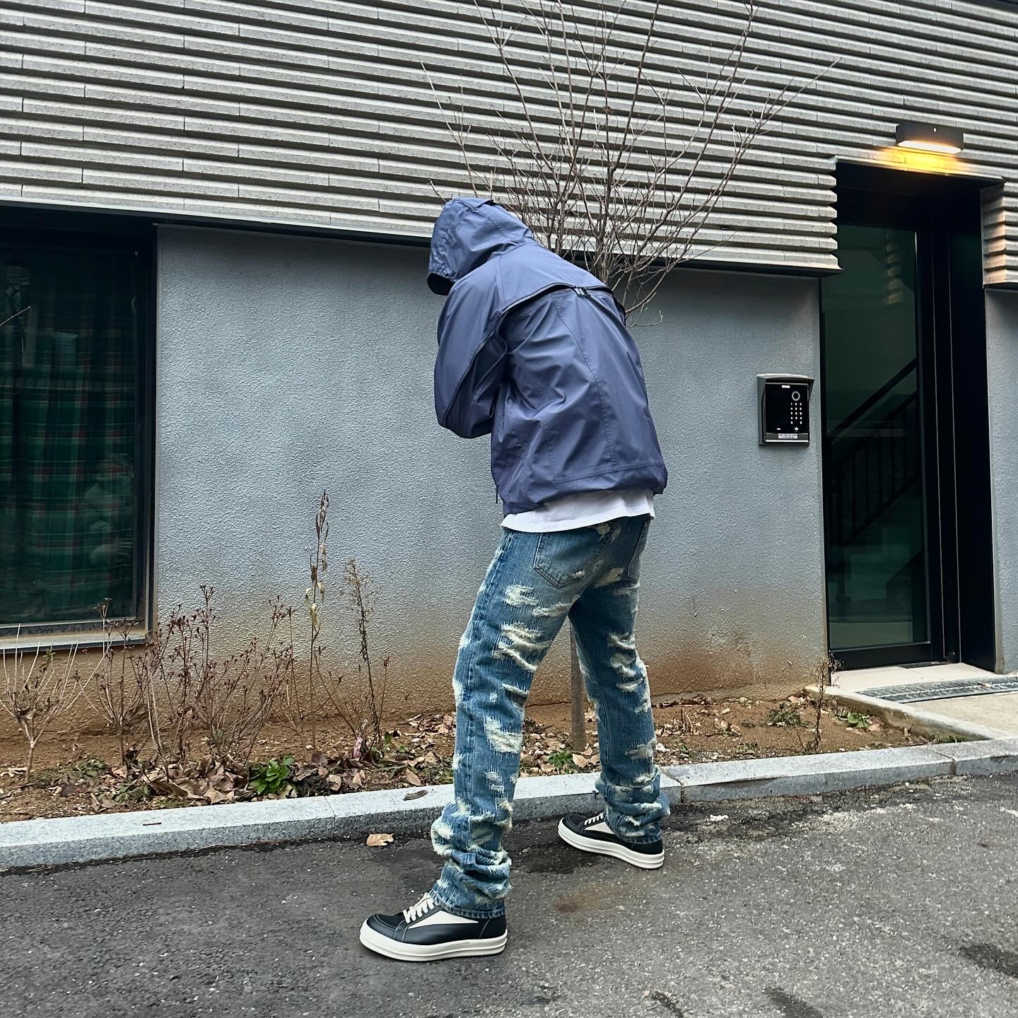 Undermycar Caudal Multi Zip Light Blouson Sargasso Sea - 21SS, Undermycar x Konic Section Vol.2 Hard Destroyed Washed Jeans - 23SS 착용 스타일 - 1