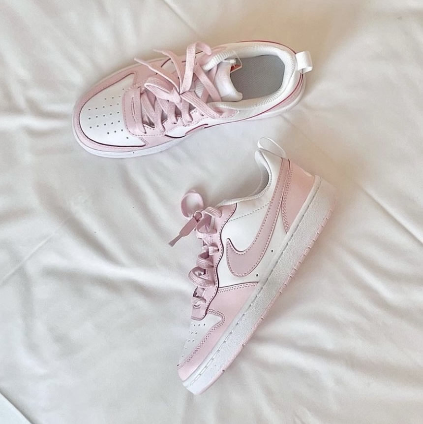 (GS) Nike Court Borough 2 SE White Pink Foam 착용 스타일 - 1