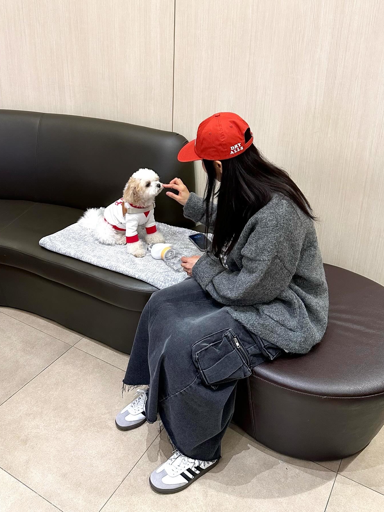 Human Made 5 Panel Cap #2 Red, Adidas Samba OG Cloud White 착용 스타일 - 3