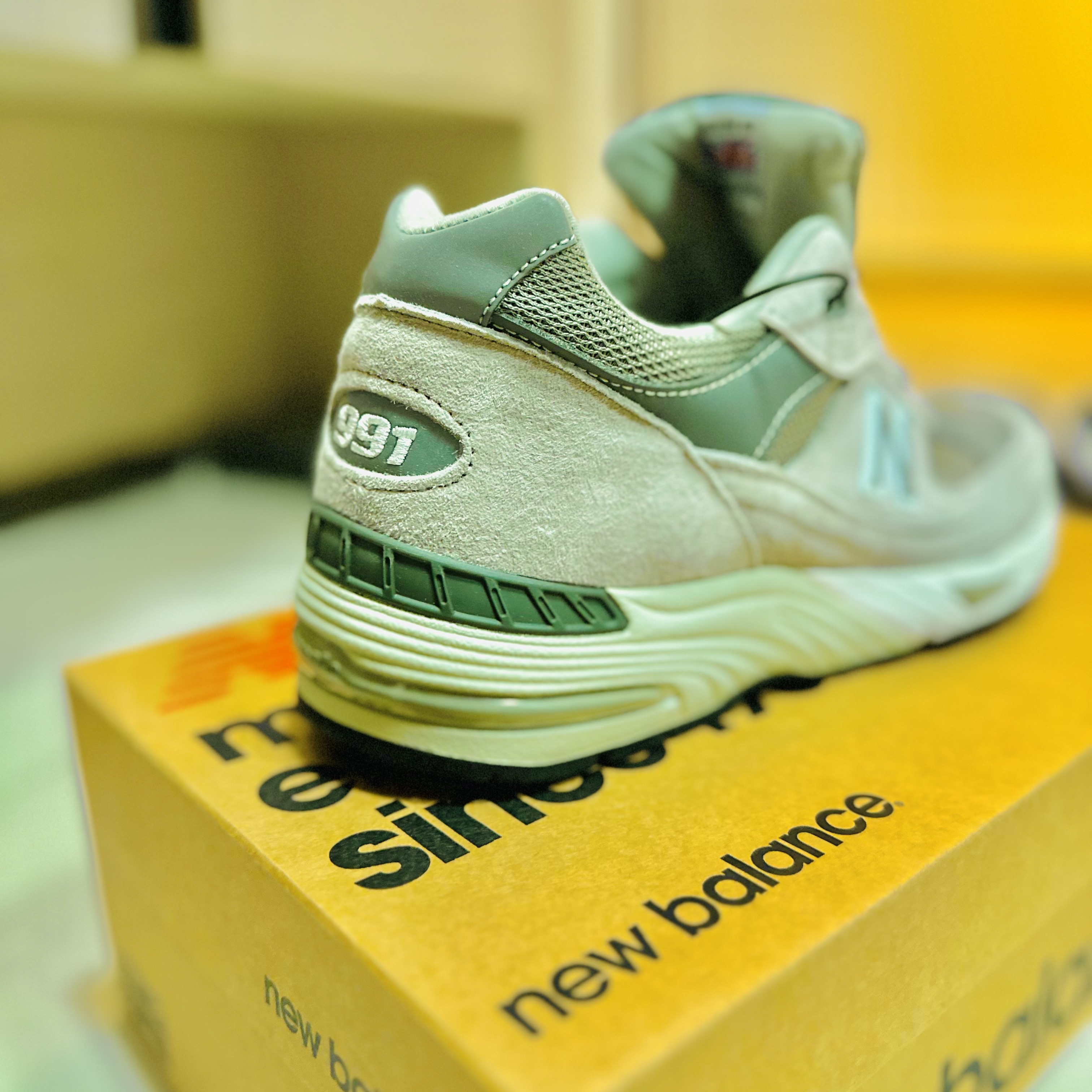 New Balance 991 Made in UK Grey 착용 스타일 - 2