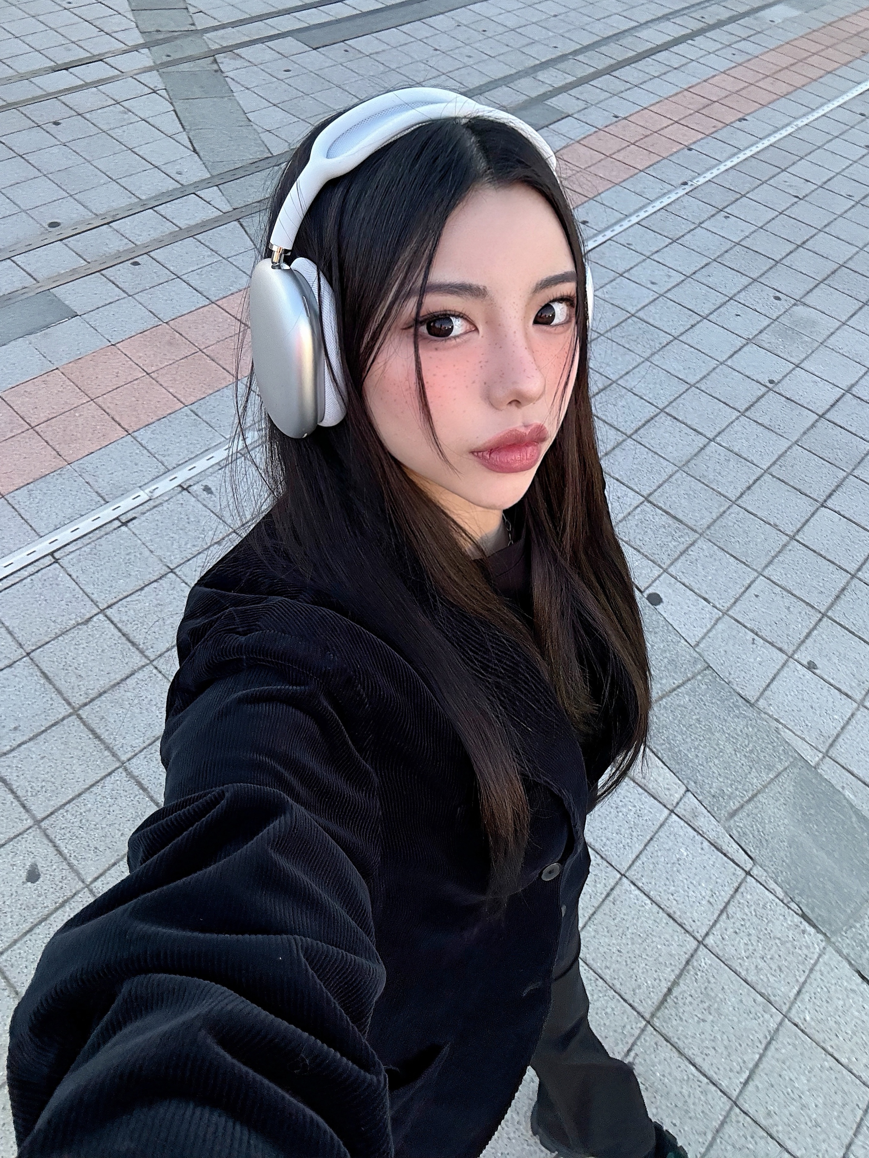 Apple AirPods Max Lightning Silver (Korean Ver.) 착용 스타일