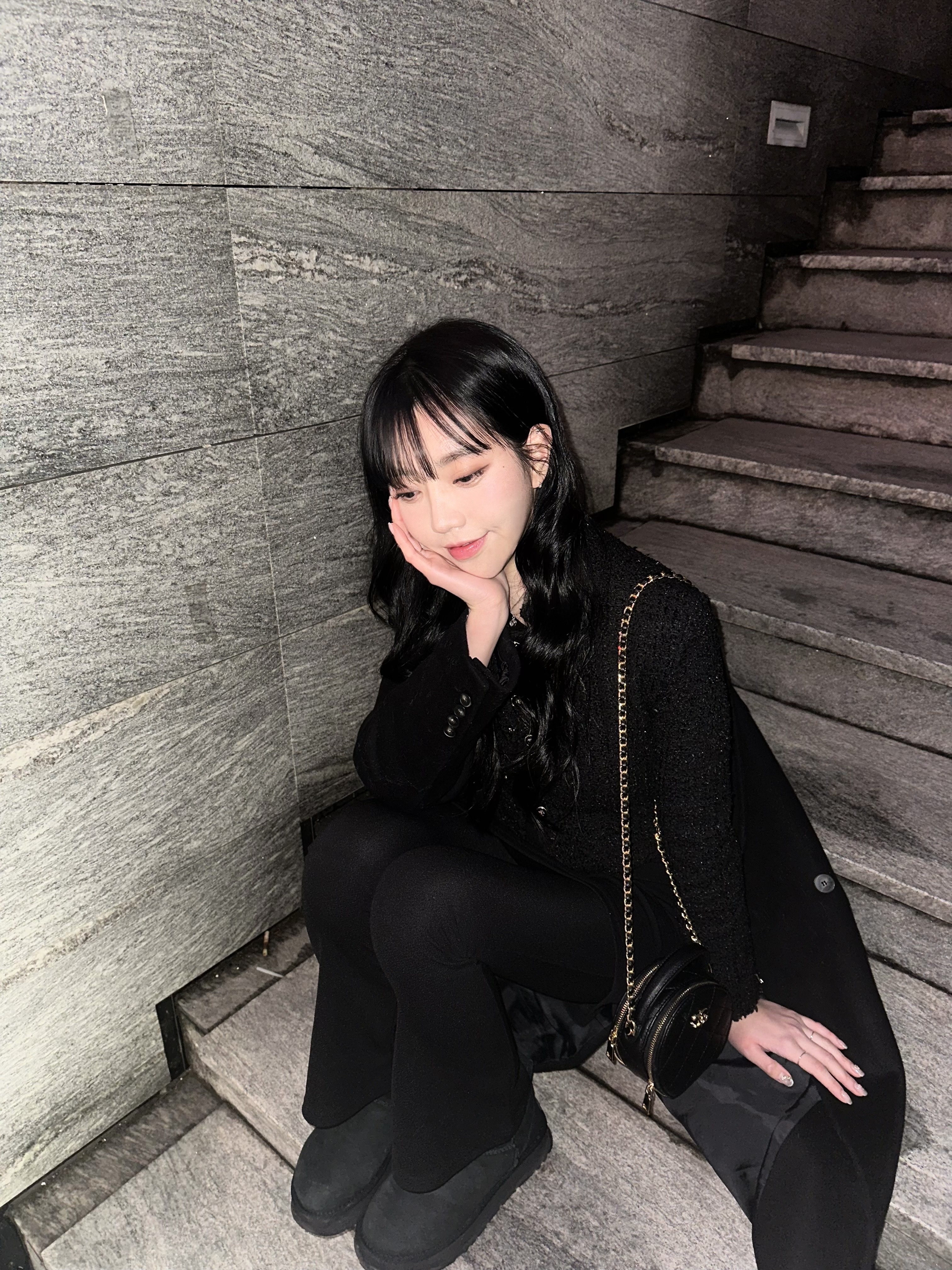 (W) UGG Classic Mini Platform Boots Black 착용 스타일