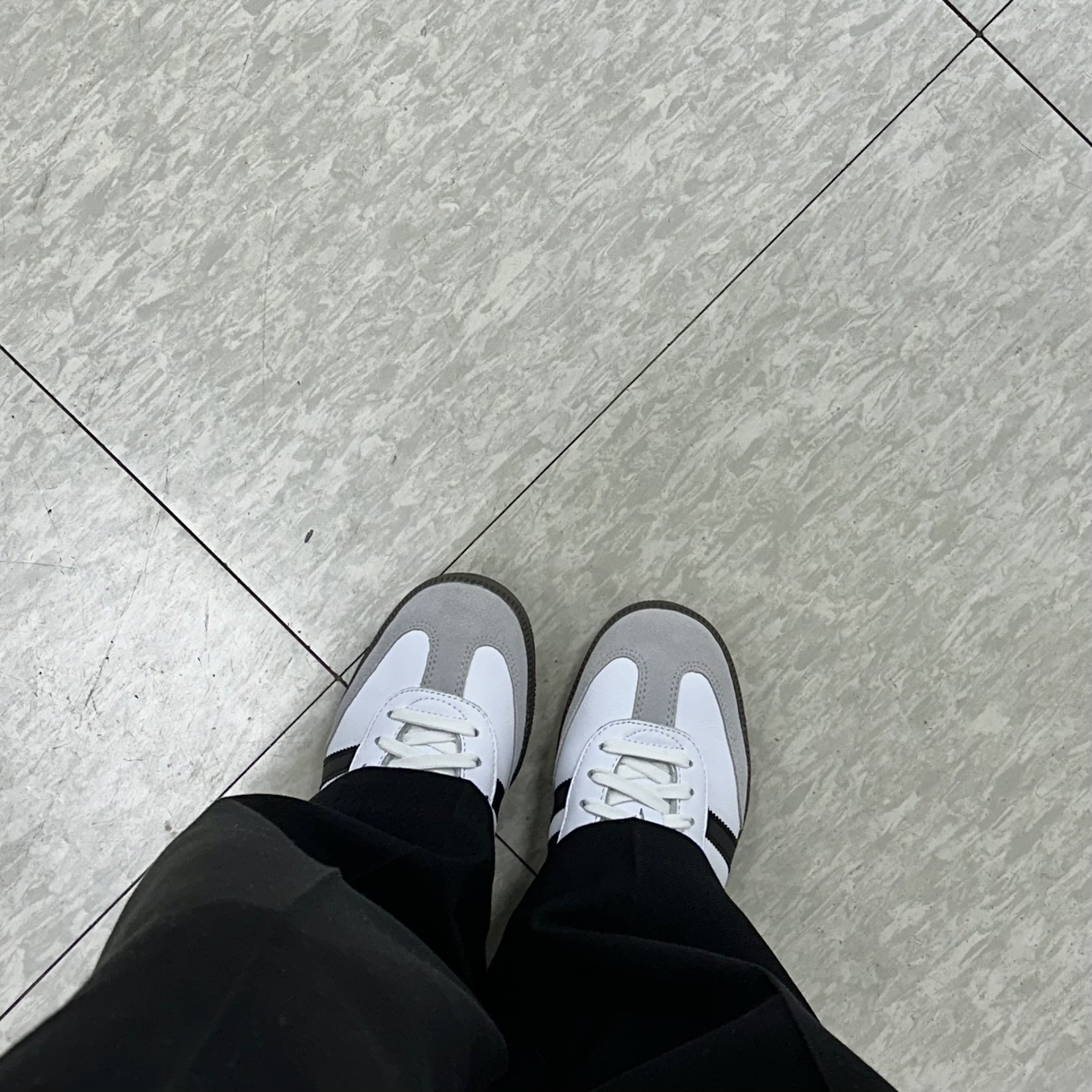 Adidas Samba OG Cloud White 착용 스타일