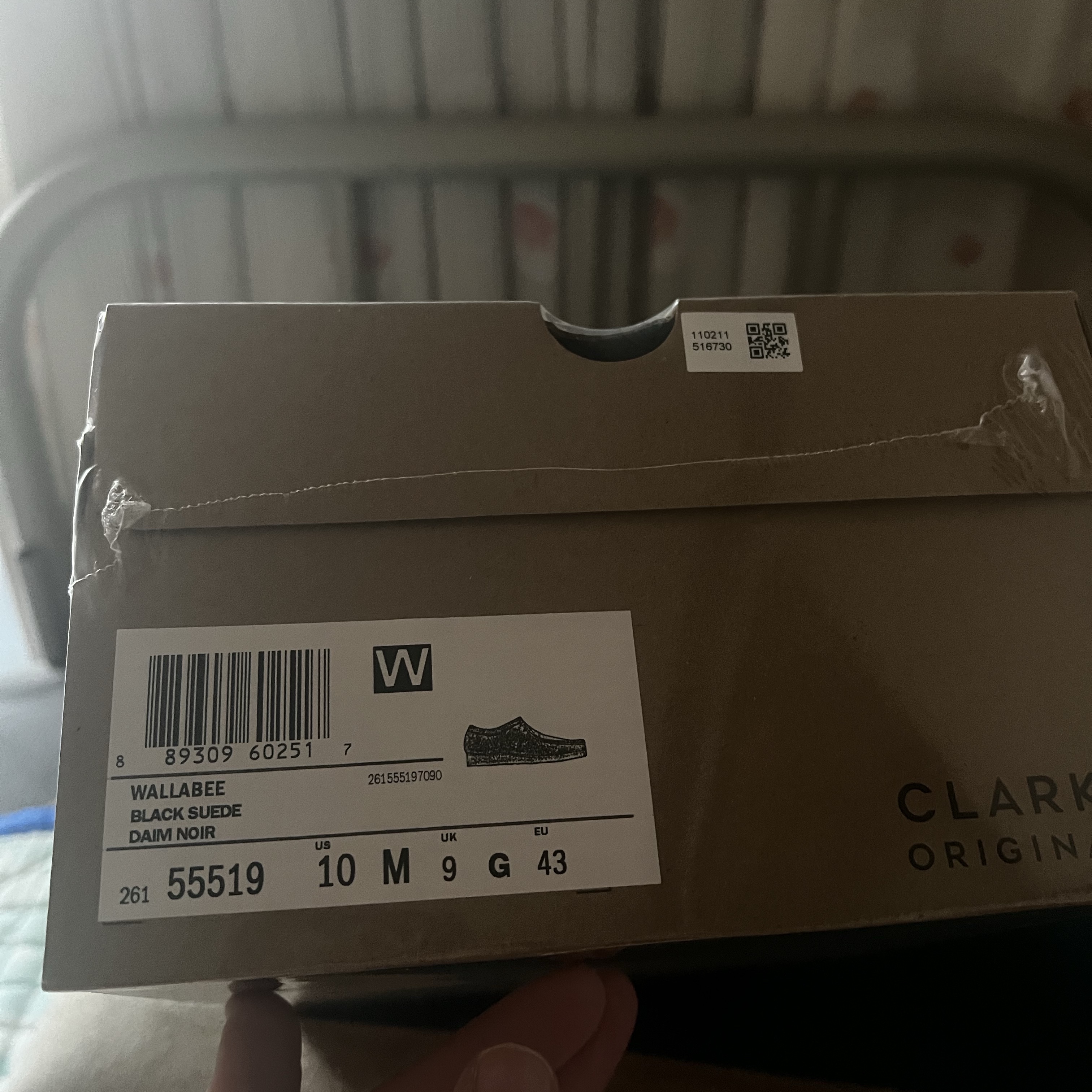 Clarks Wallabee Black Suede 착용 스타일 - 1
