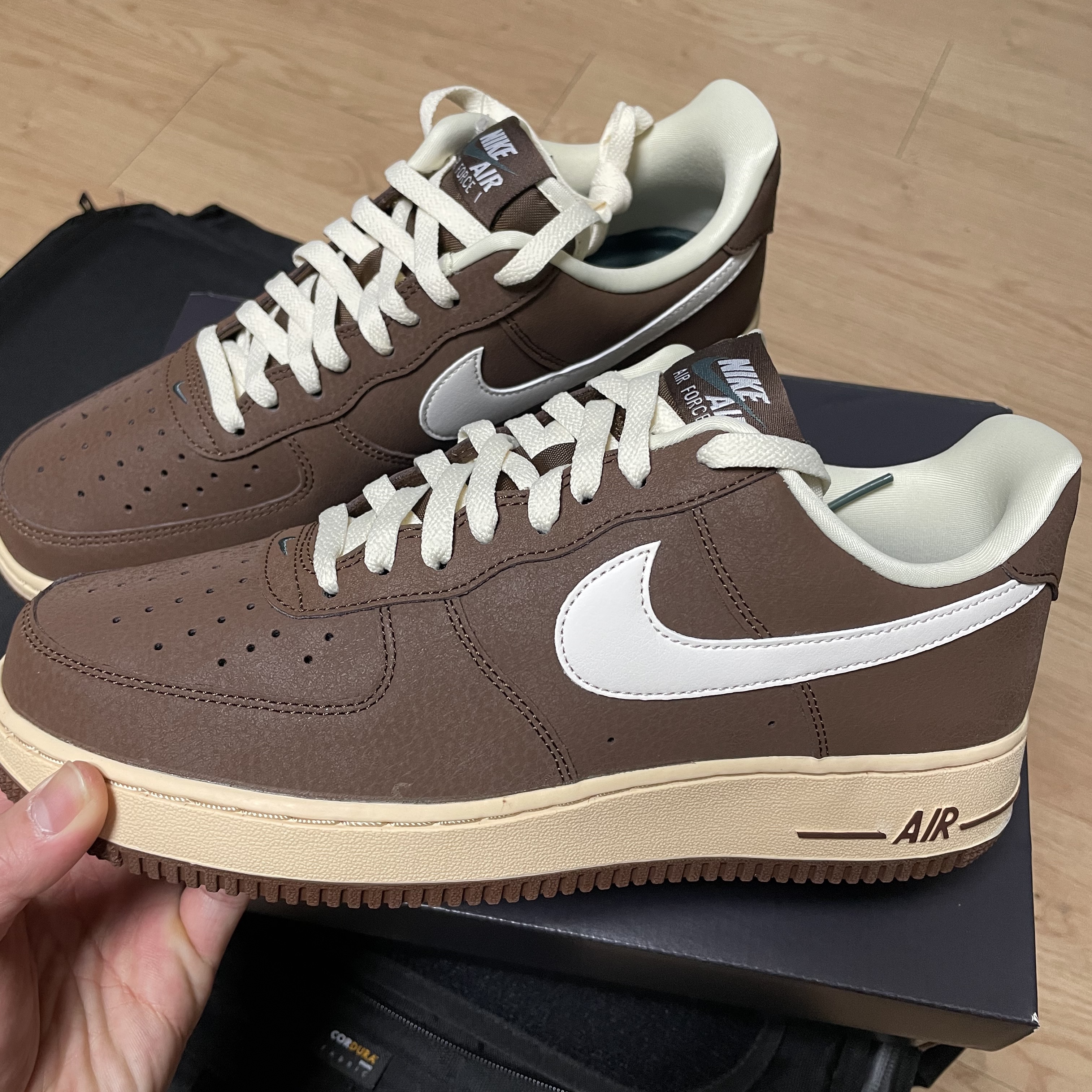 Nike Air Force 1 '07 Cacao Wow Coconut Milk 착용 스타일