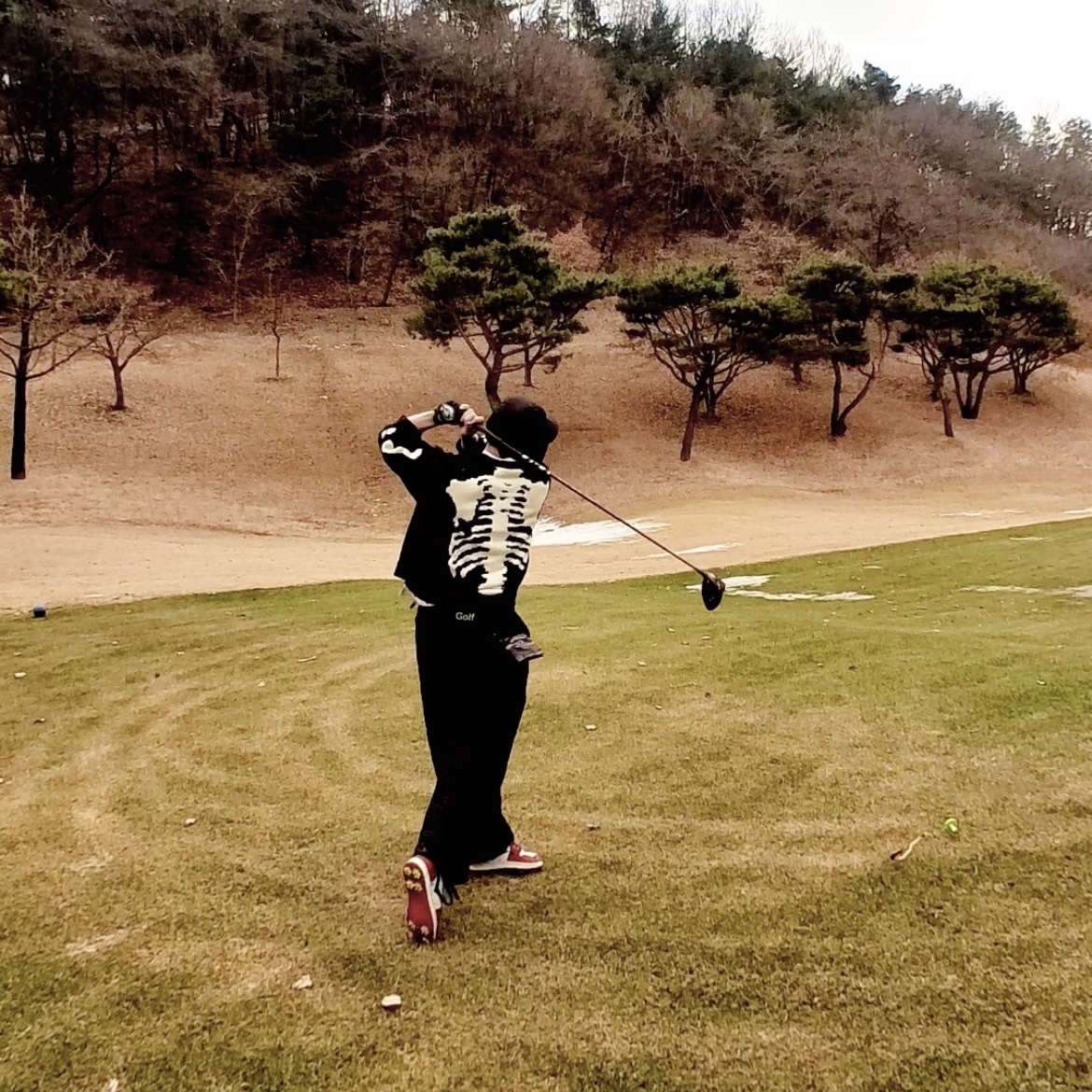 Kapital 5G Cotton Knit Bone Crewneck Sweater Black, Jordan 1 Retro High OG Chicago 2022 착용 스타일 - 3