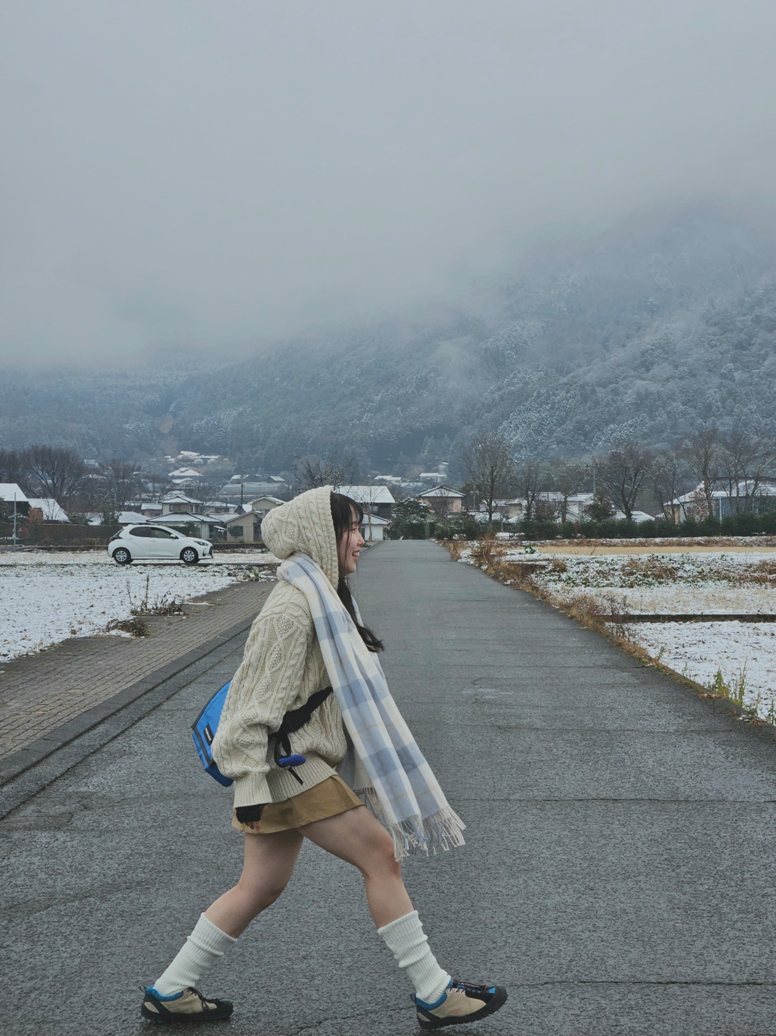 (W) Keen Jasper Rocks SP Sneakers Beige 착용 스타일