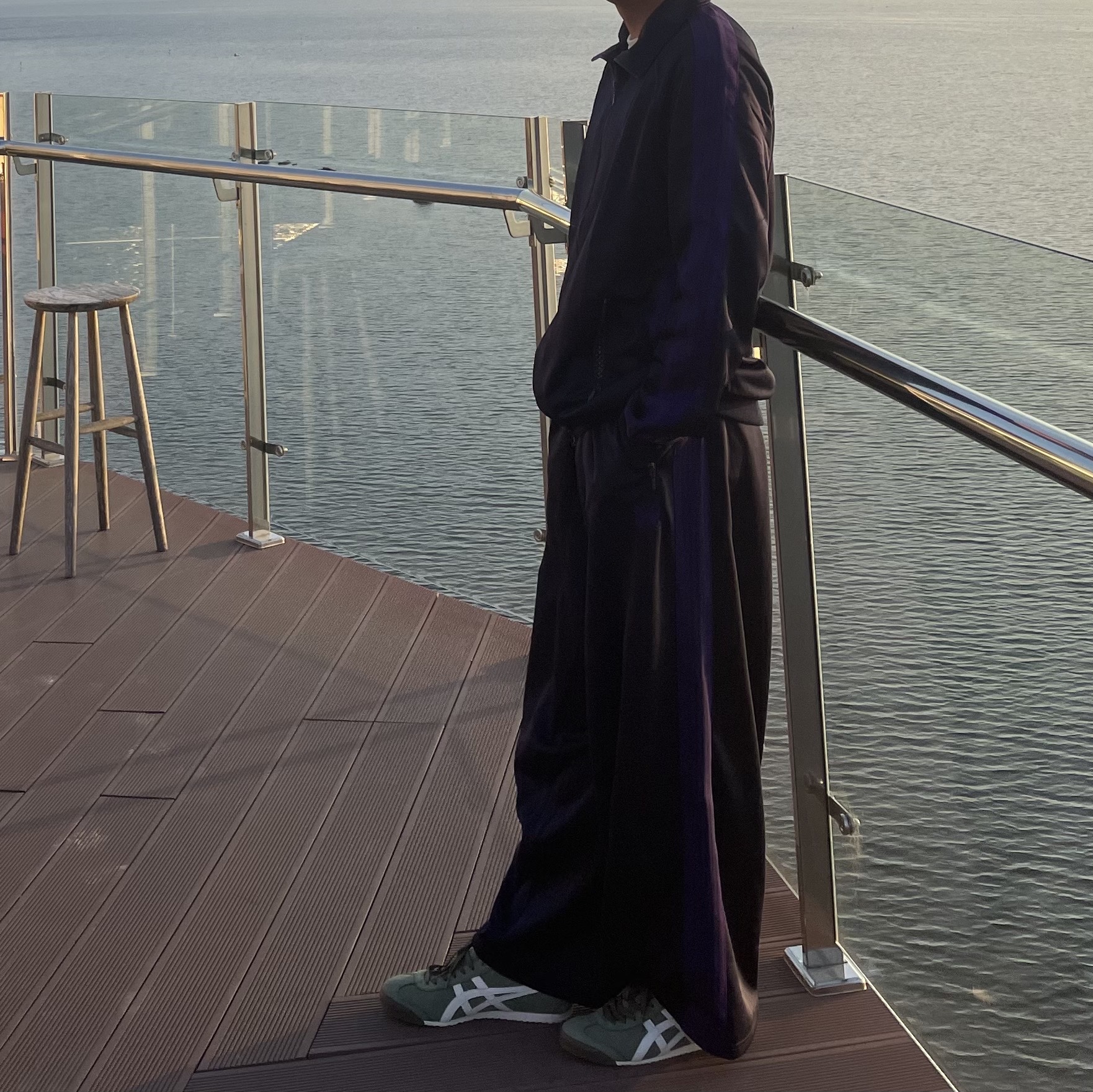Needles H.D. Track Pants Poly Smooth Navy, Needles Track Jacket Poly Smooth Navy 착용 스타일