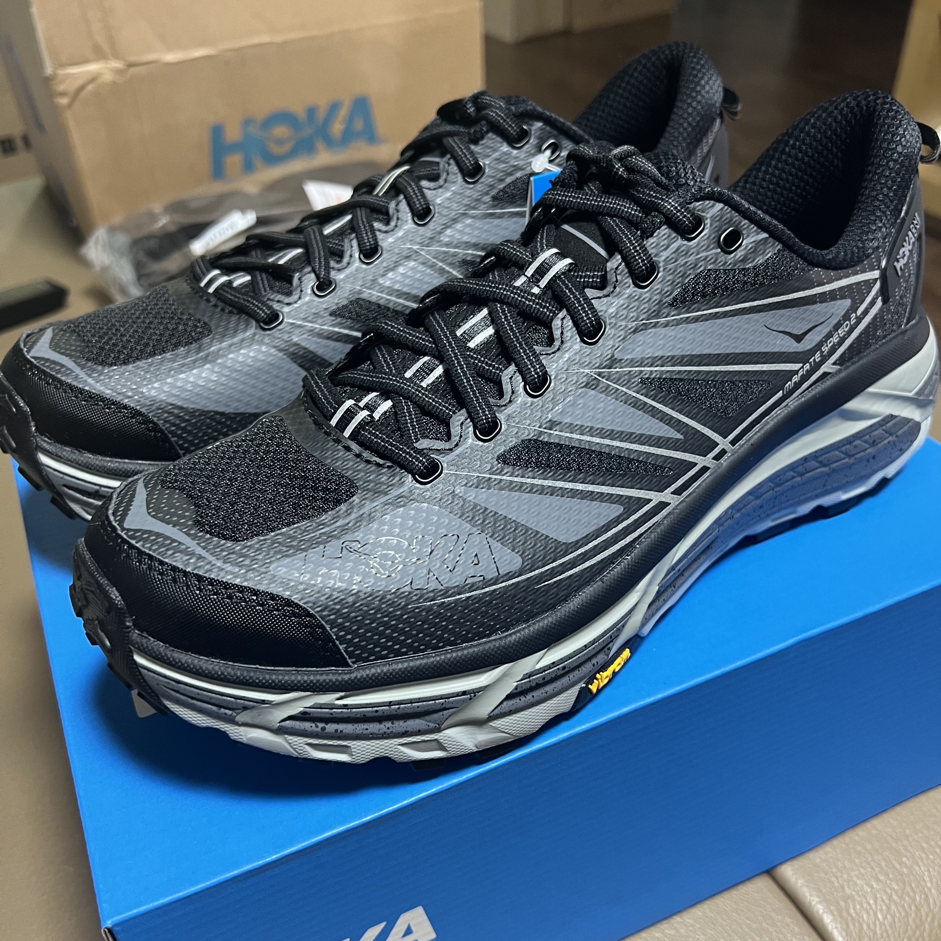Hoka Mafate Speed 2 Black Castlerock 착용 스타일