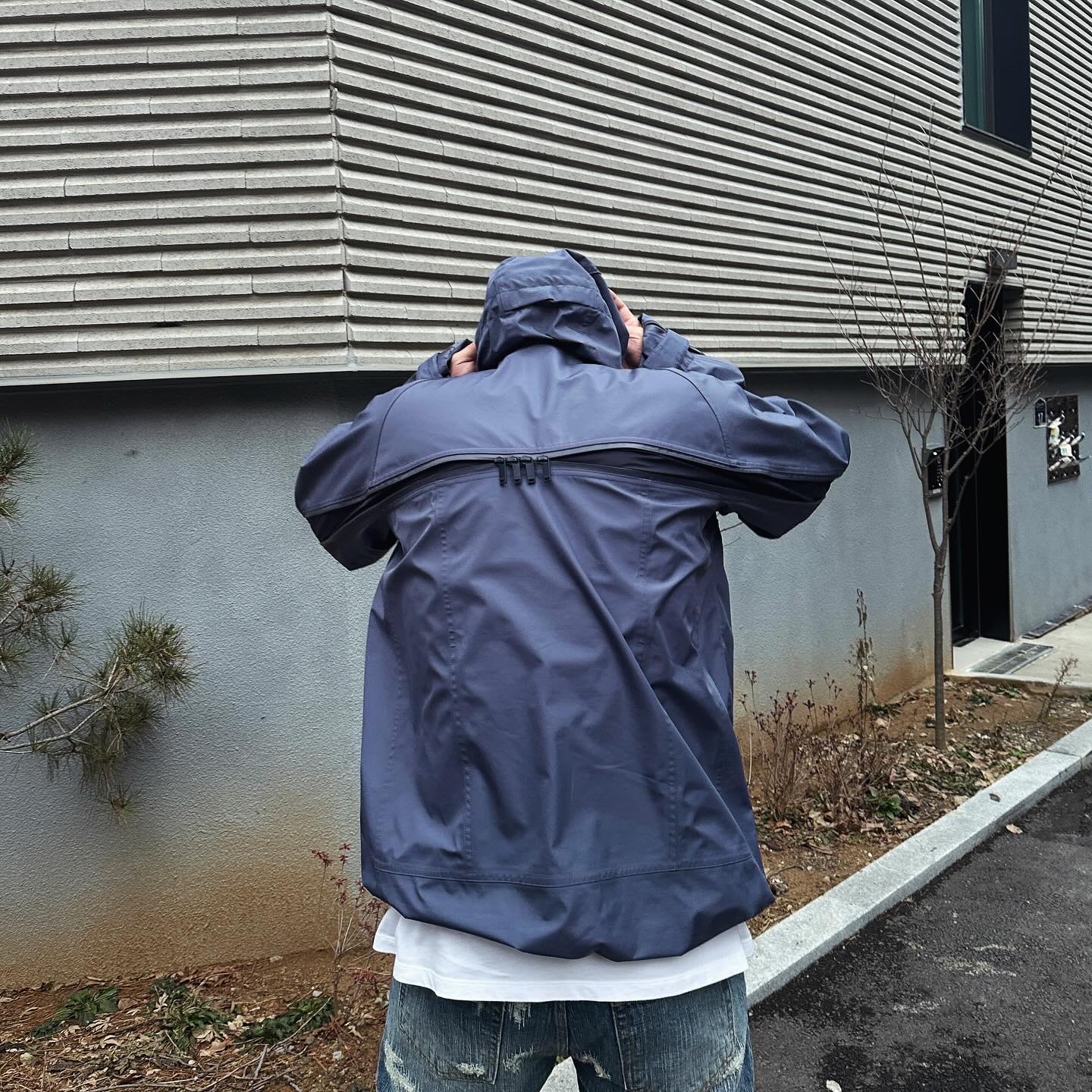Undermycar Caudal Multi Zip Light Blouson Sargasso Sea - 21SS, Undermycar x Konic Section Vol.2 Hard Destroyed Washed Jeans - 23SS 착용 스타일 - 3