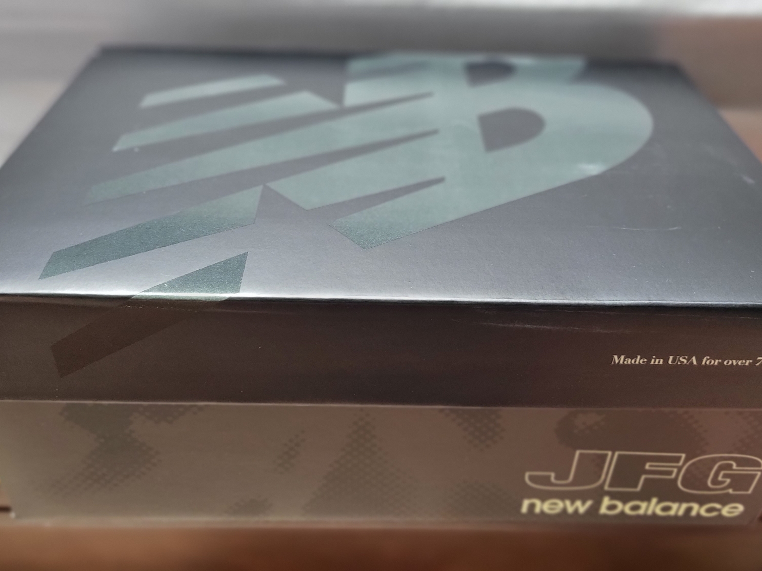 New Balance x Joe Freshgoods 990v4 Made in USA White Black 착용 스타일 - 5