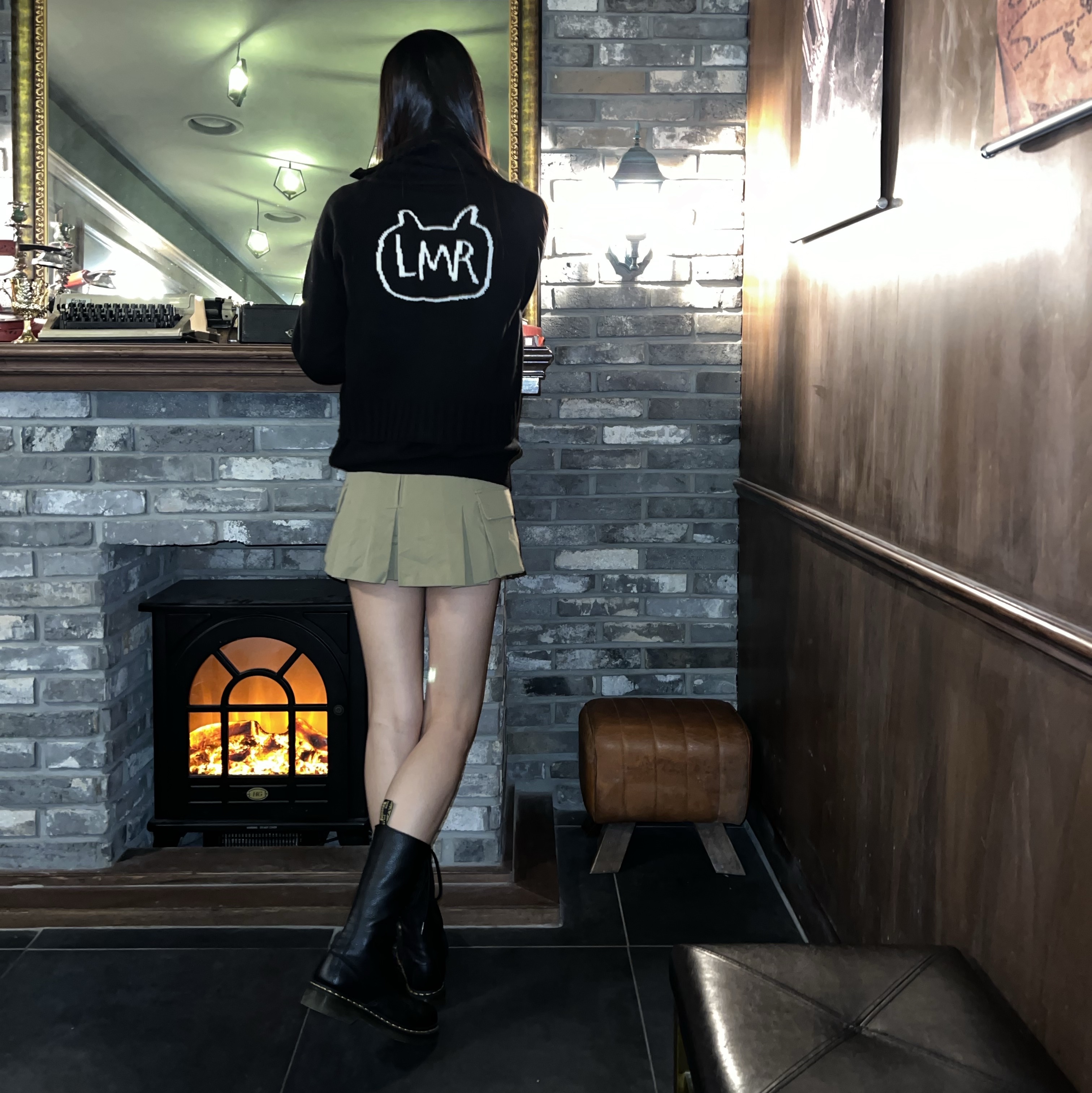(W) Dr. Martens 1B99 Boots Black 착용 스타일 - 3