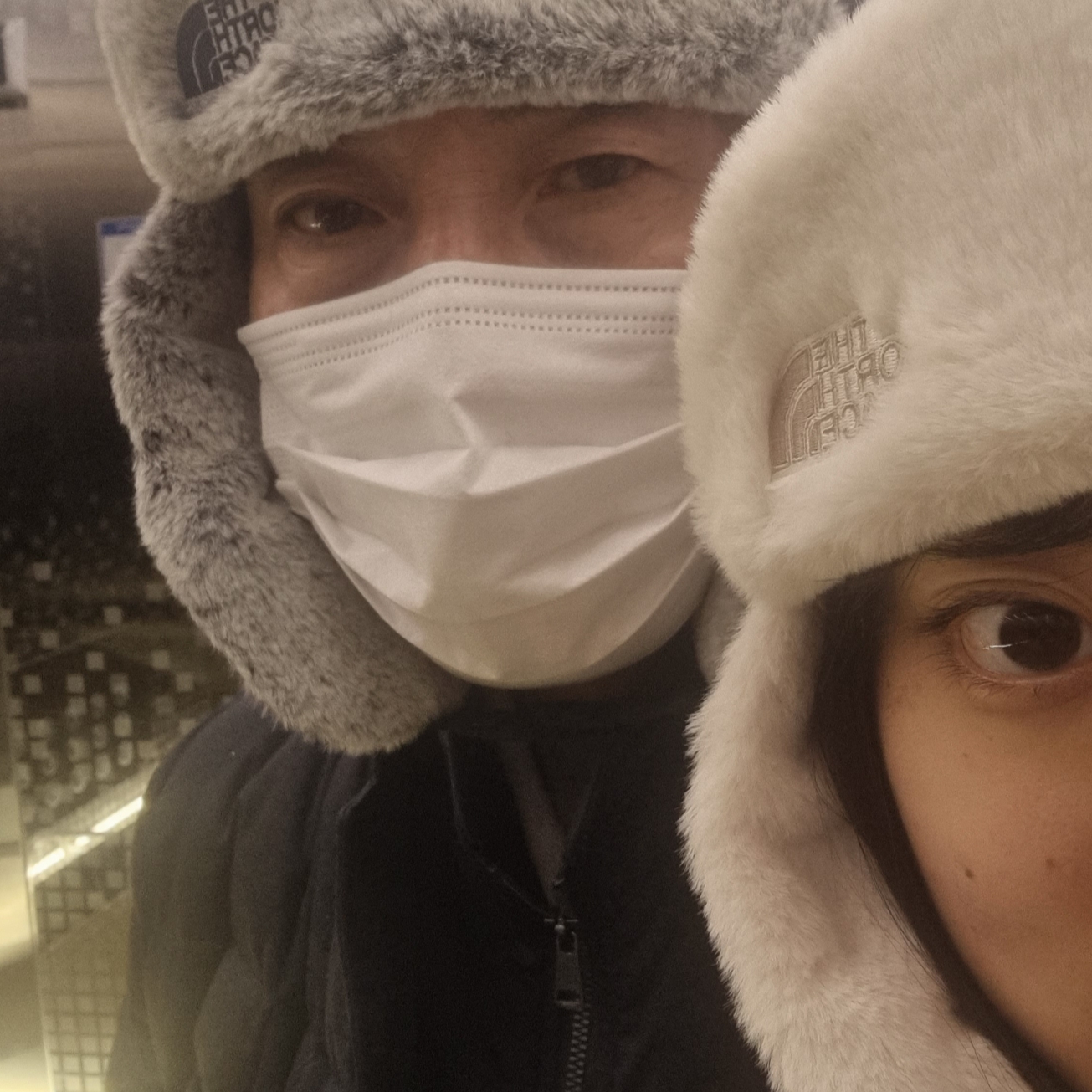 The North Face Expedition Earmuff Cap Navy, The North Face Expedition Earmuff Cap Sand White 착용 스타일