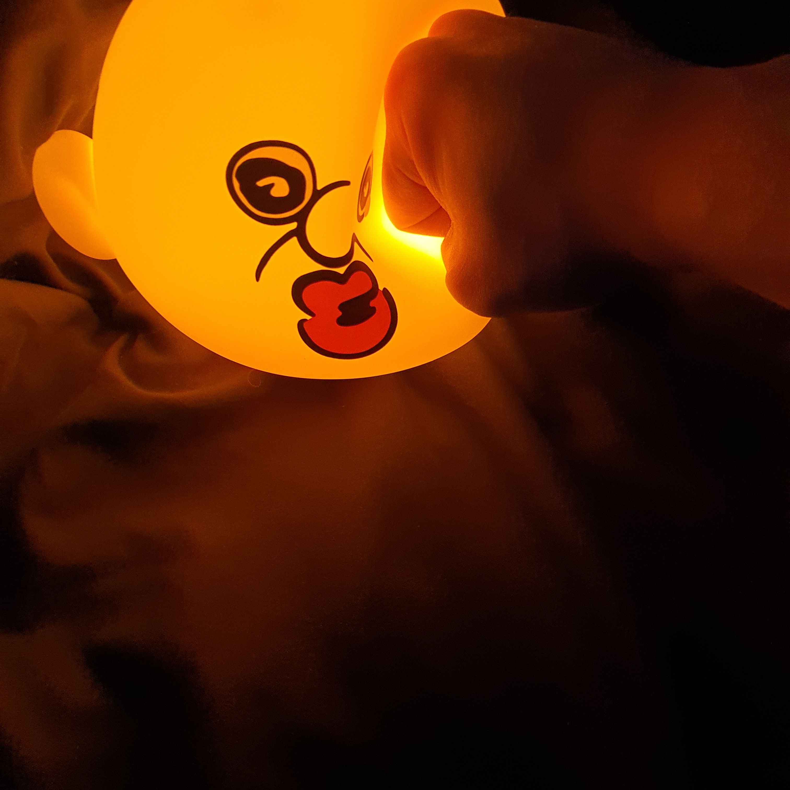 Bbangbbang Getting Hit Mood Lamp 착용 스타일