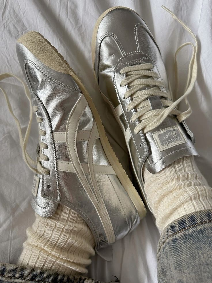 Onitsuka Tiger Mexico 66 White Silver 착용 스타일
