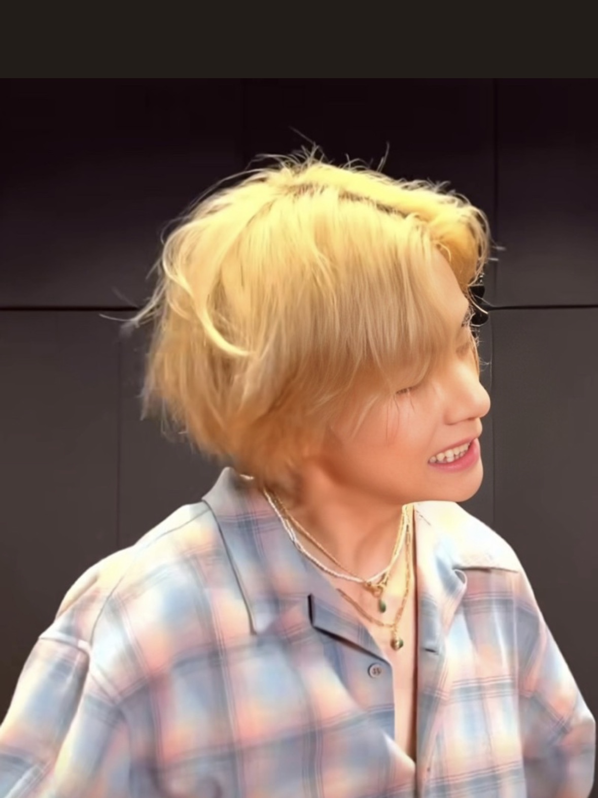 Maison Margiela Pendleton Oversized Shirt Pink 착용 스타일 - 1