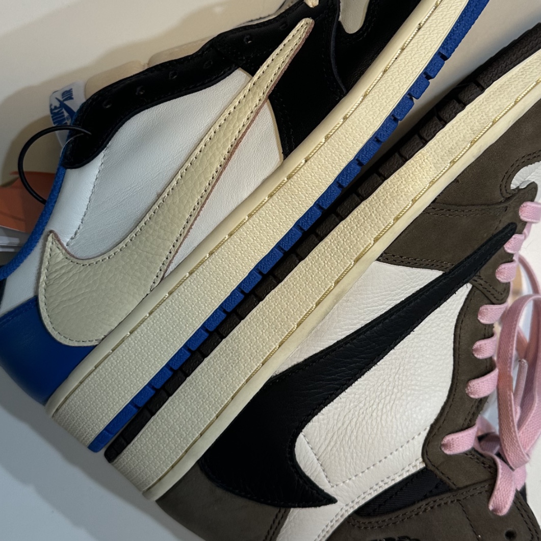 Jordan 1 x Travis Scott x Fragment Retro Low OG SP Military Blue, Jordan 1 x Travis Scott Retro High OG SP Mocha 착용 스타일