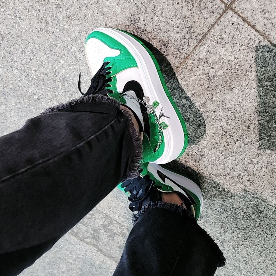 (W) Jordan 1 Elevate Low SE Lucky Green 착용 스타일