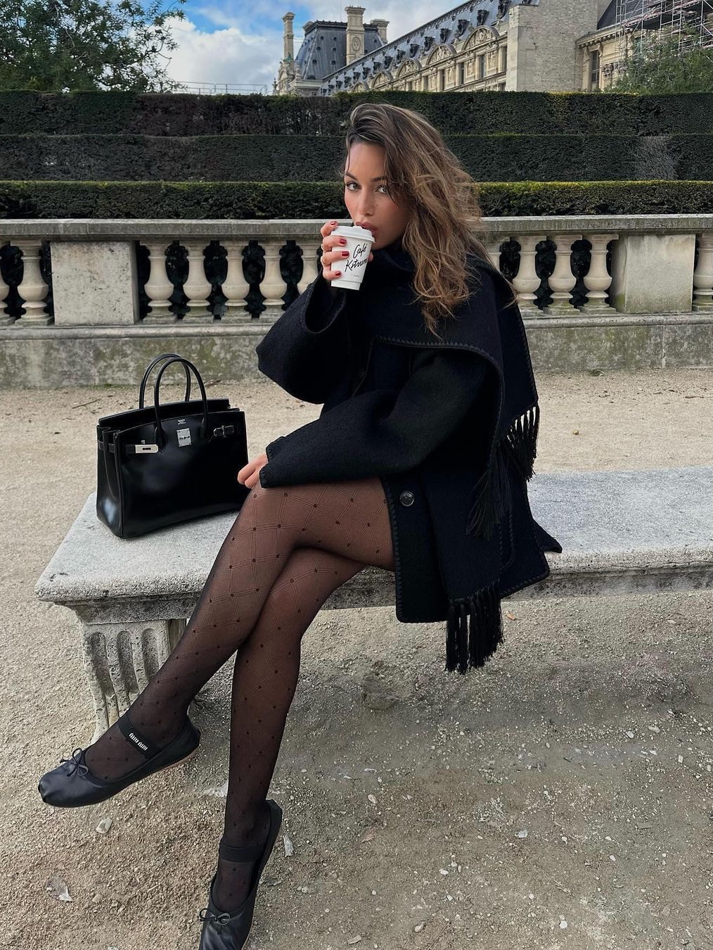 Chanel Mini Flap Bag with Top Handle Lambskin & Gold Black, (W) Miu Miu Satin Ballerinas Black 착용 스타일 - 4