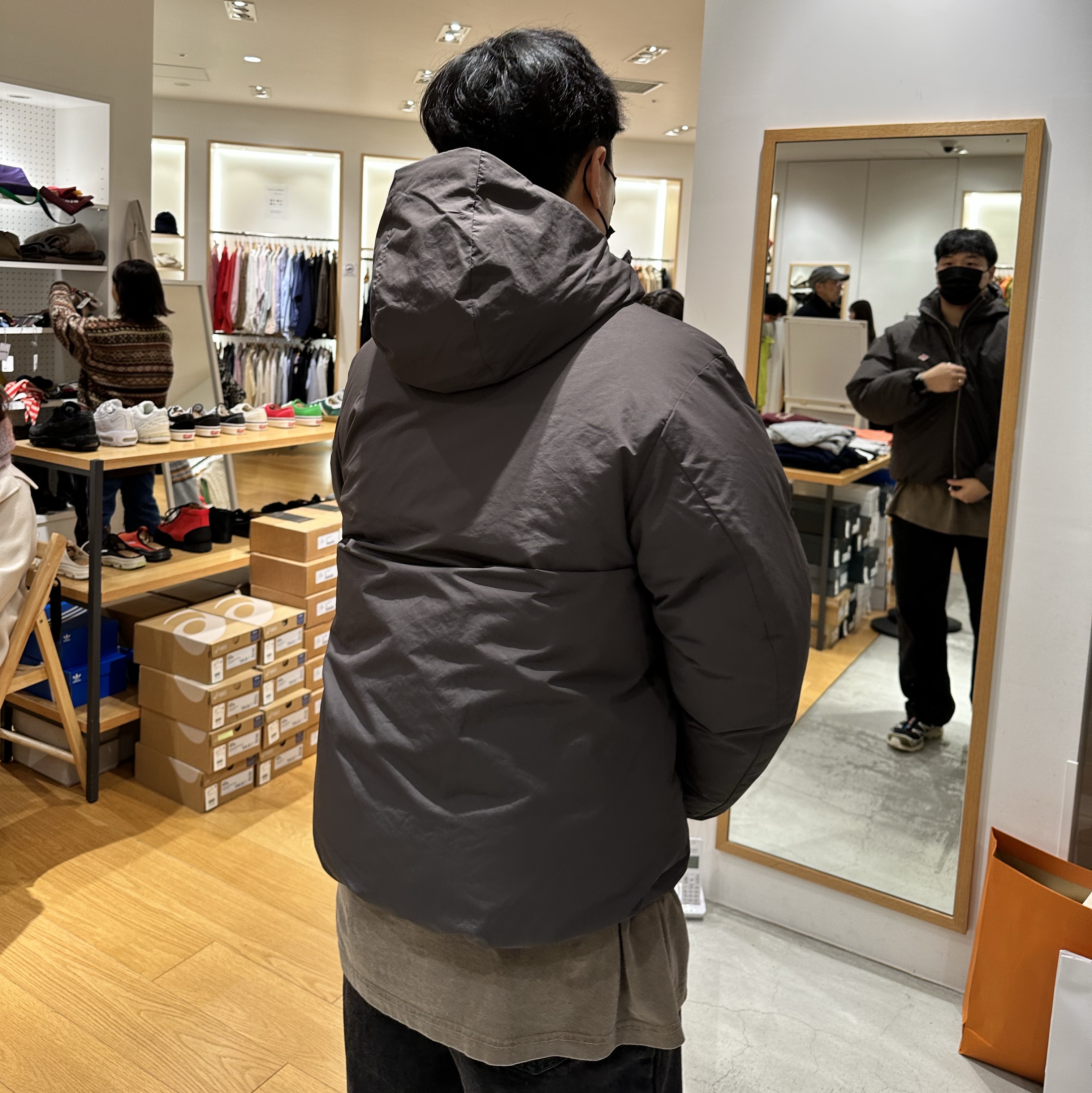 Jordan 1 x Union Retro High Black Toe, Supreme Polartec Earflap Camp Cap Black - 21FW 착용 스타일 - 3