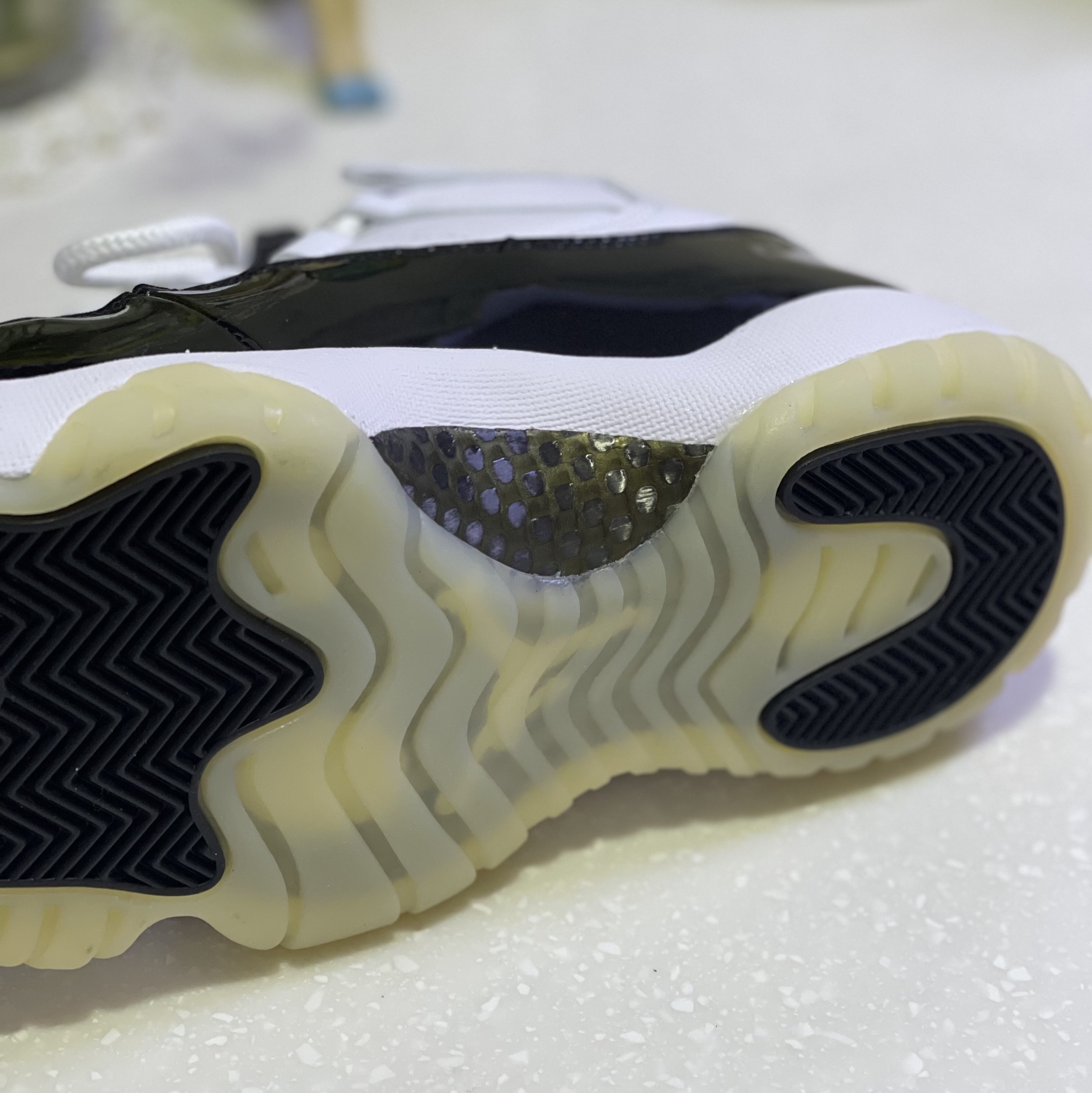 Jordan 11 Retro Gratitude, Jordan 11 Retro Concord 2018 착용 스타일 - 4