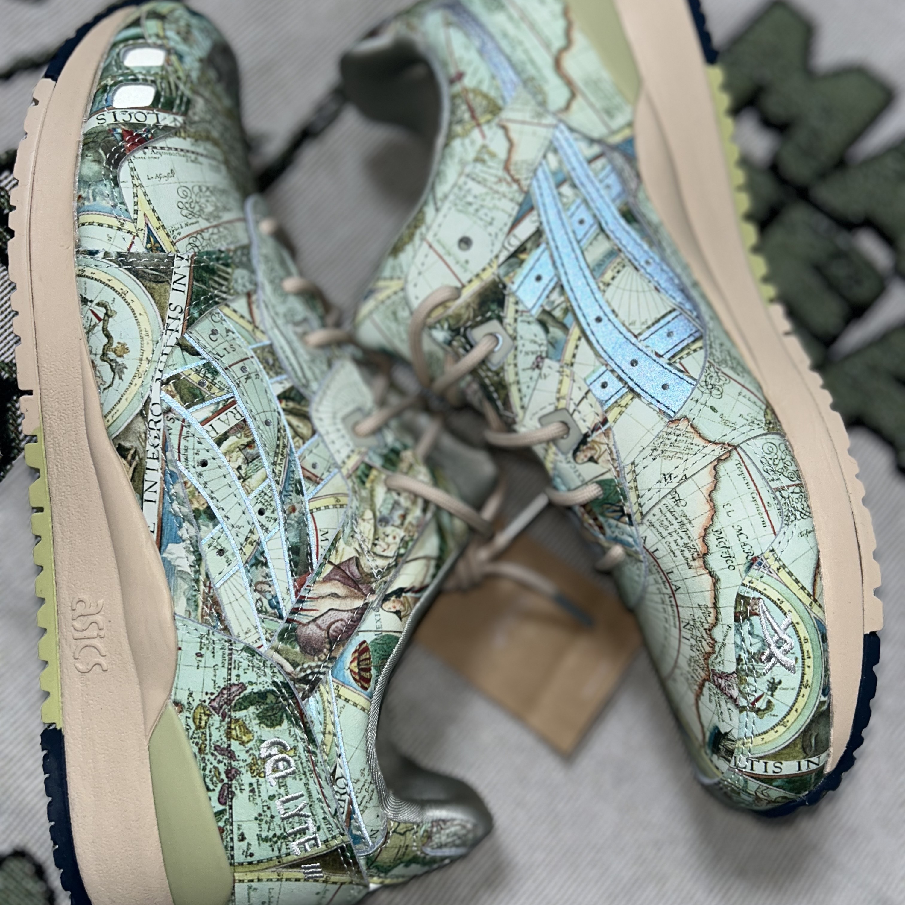 Asics x Atmos Gel-Lyte III Ice Green Midnight Blue 착용 스타일 - 5